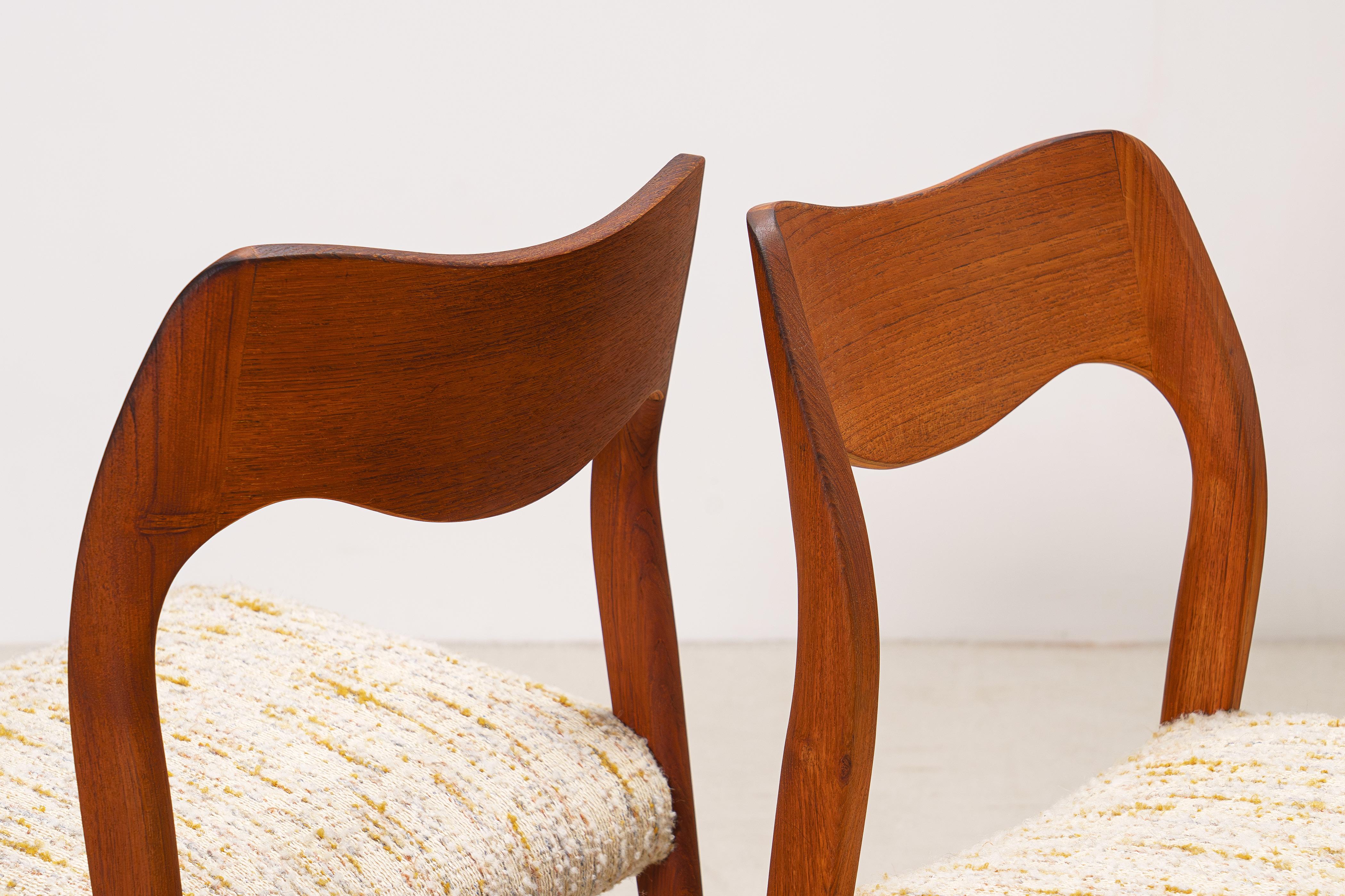Niels Otto Møller. Pair of Model 71 Dining Chairs for J.L. Møllers Møbelfabrik For Sale 1