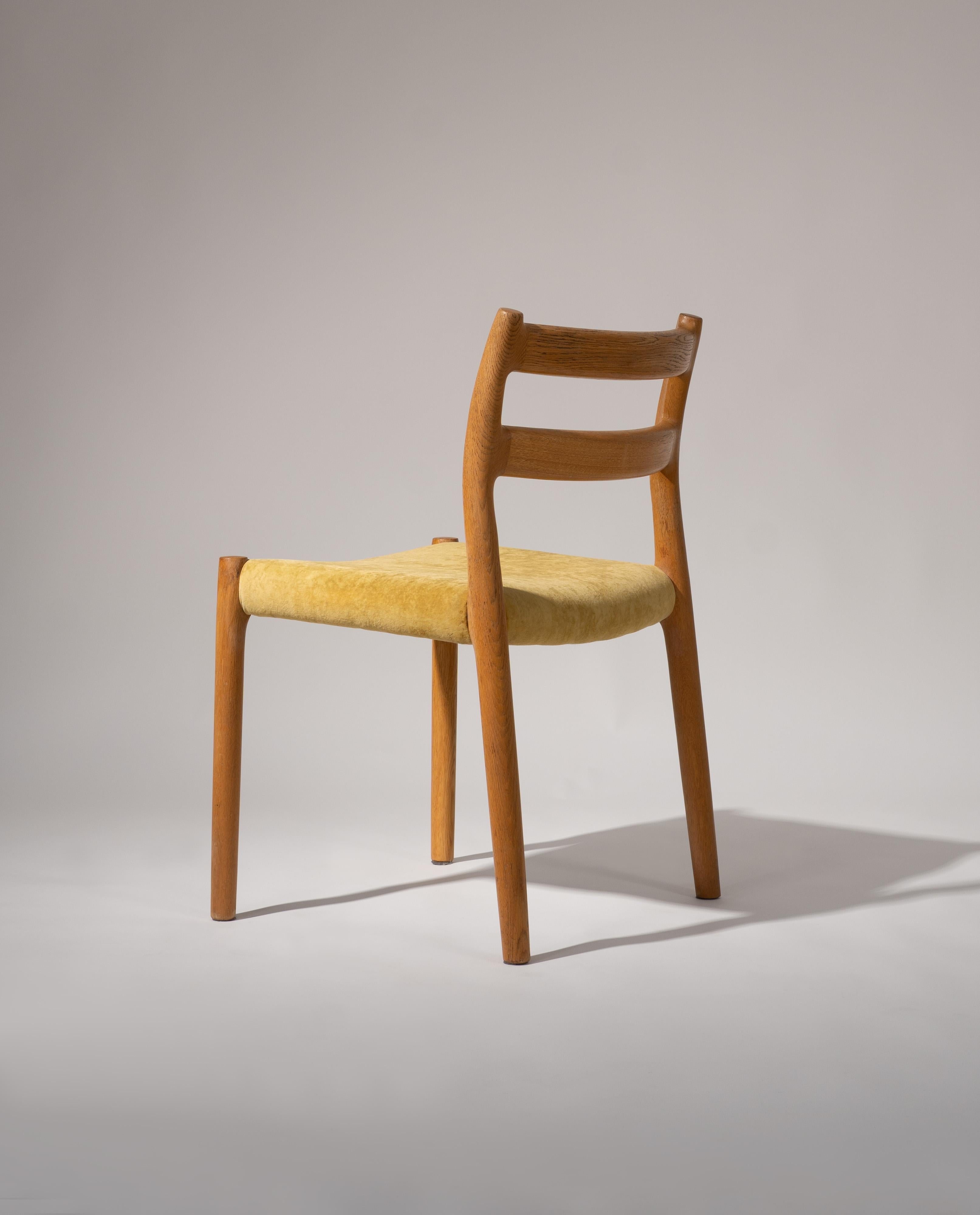 Niels Otto Møller, Paar Model No. 84, 1976 (Moderne der Mitte des Jahrhunderts) im Angebot