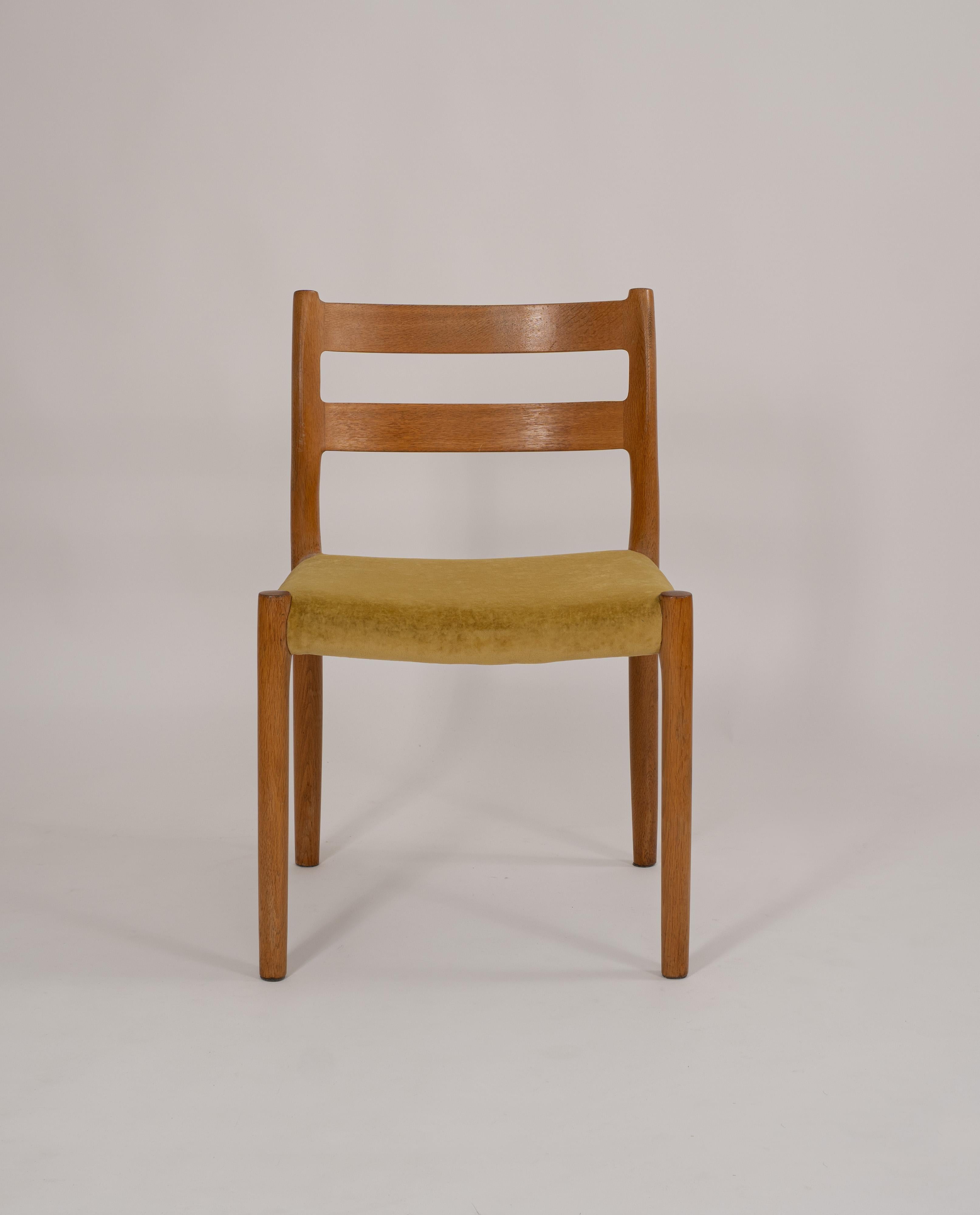 Niels Otto Møller, Paar Model No. 84, 1976 (Dänisch) im Angebot