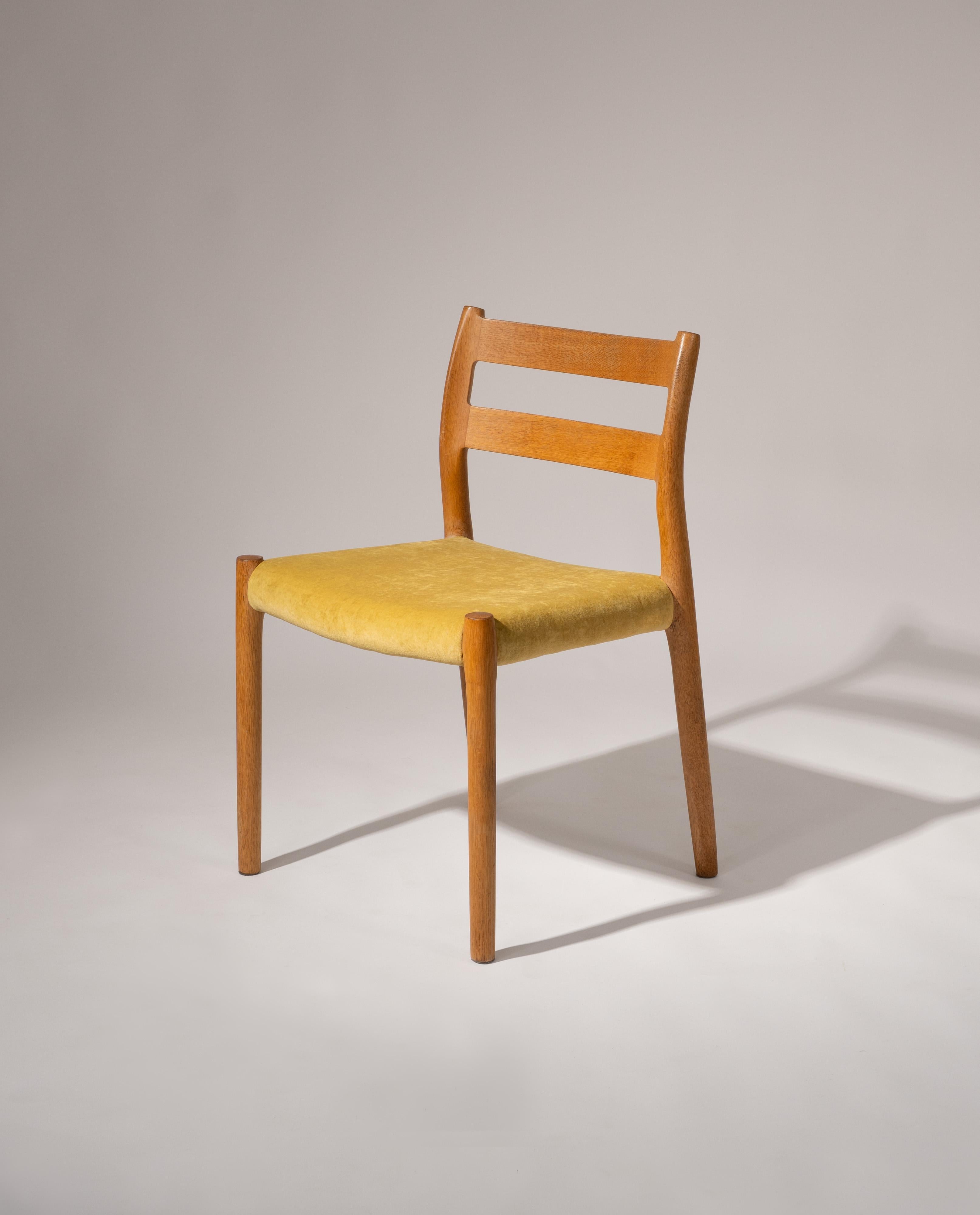 Niels Otto Møller, Paar Model No. 84, 1976 (Handgefertigt) im Angebot