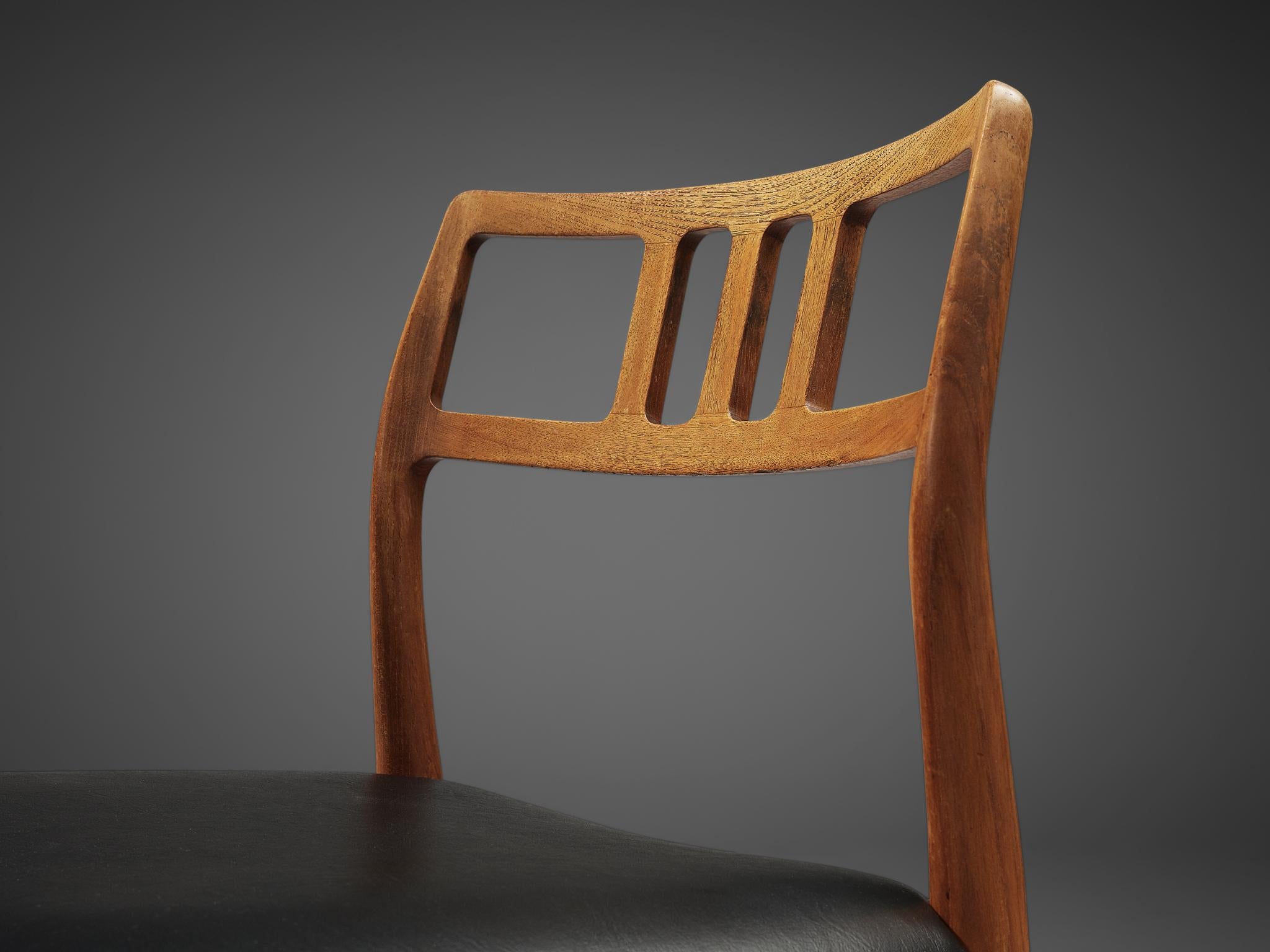 Niels Otto Møller Set of Four Dining Chairs in Teak and Leather 3