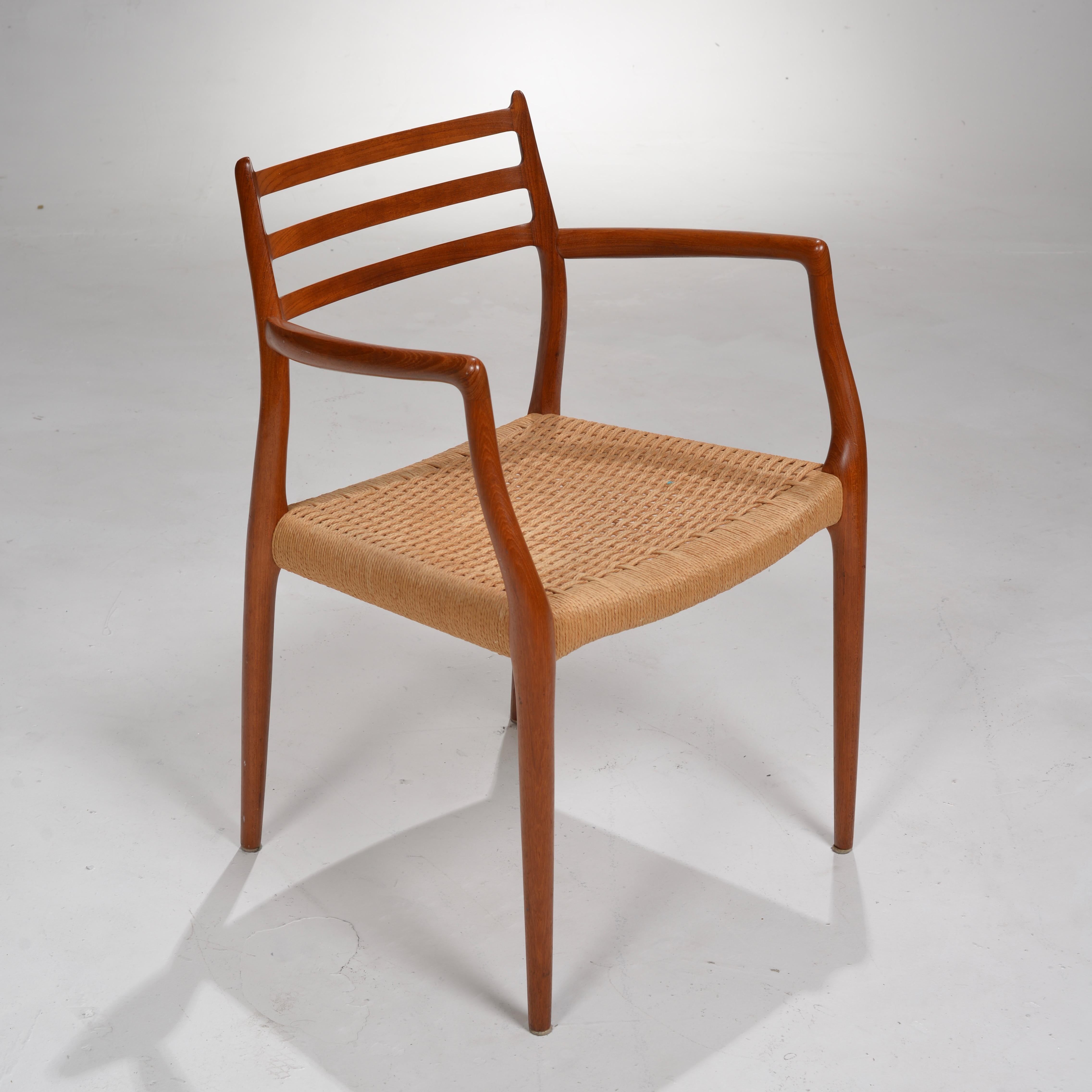Sedie da pranzo in teak e pelle Niels Otto Møller, modelli 66 e 83 in vendita 2