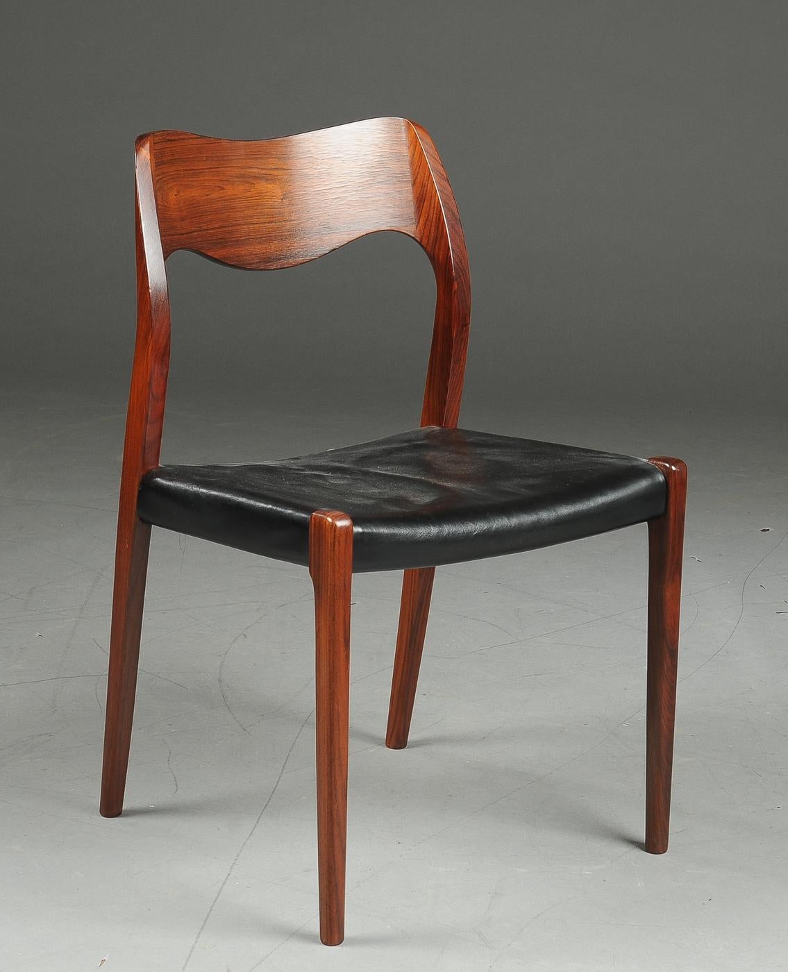 Chaises de salle à manger Niels Otto Moller 1951 en cuir noir d'origine Bon état - En vente à London, GB