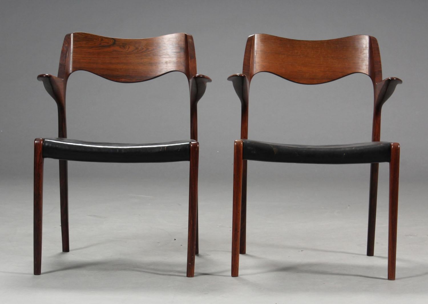 Niels Otto Moller 1951 Dining Chairs with Arms in Original Black Leather In Good Condition In London, GB