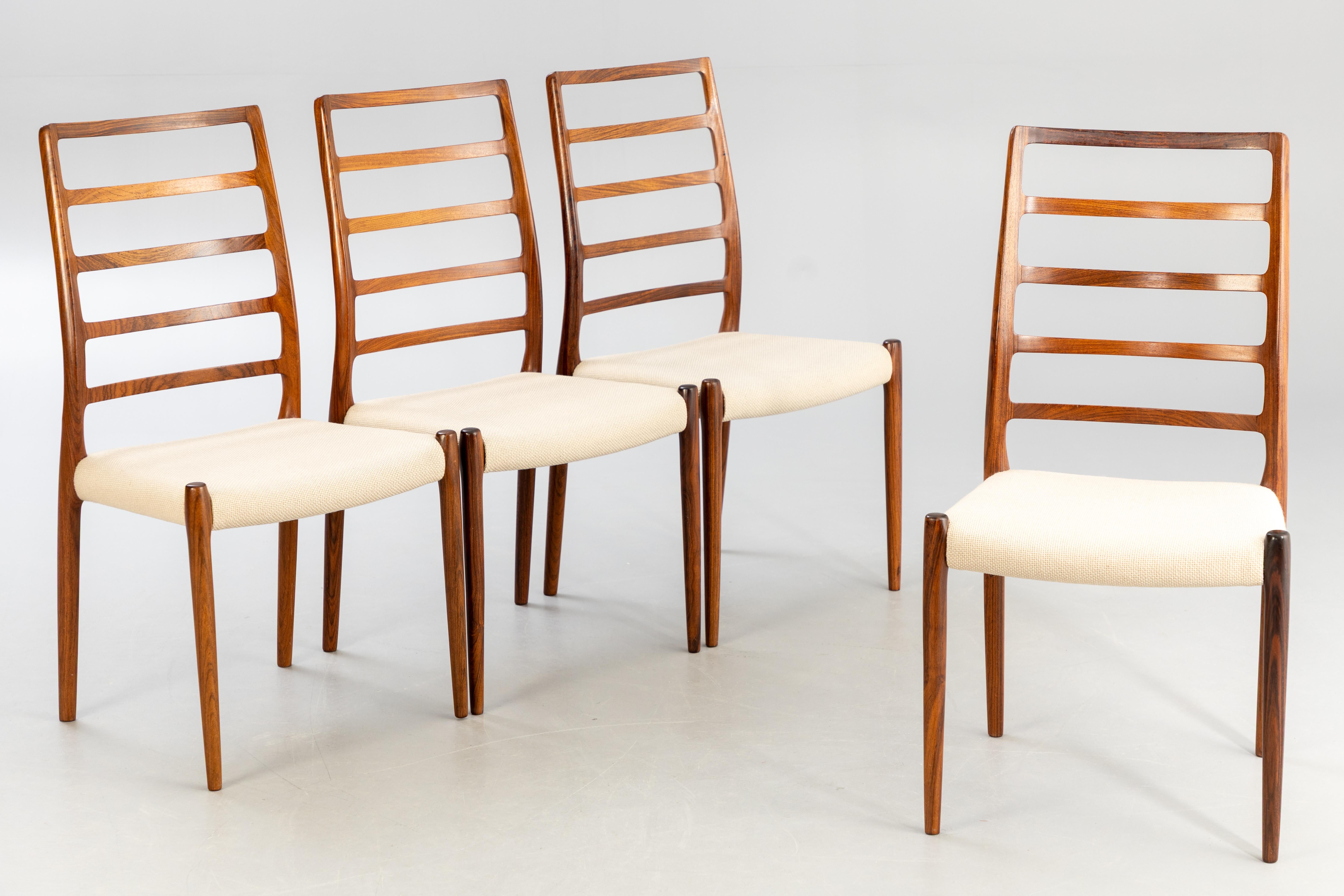 Niels Otto Moller chairs 'Model 82' in Rosewood Denmark 1960 in vendita 3