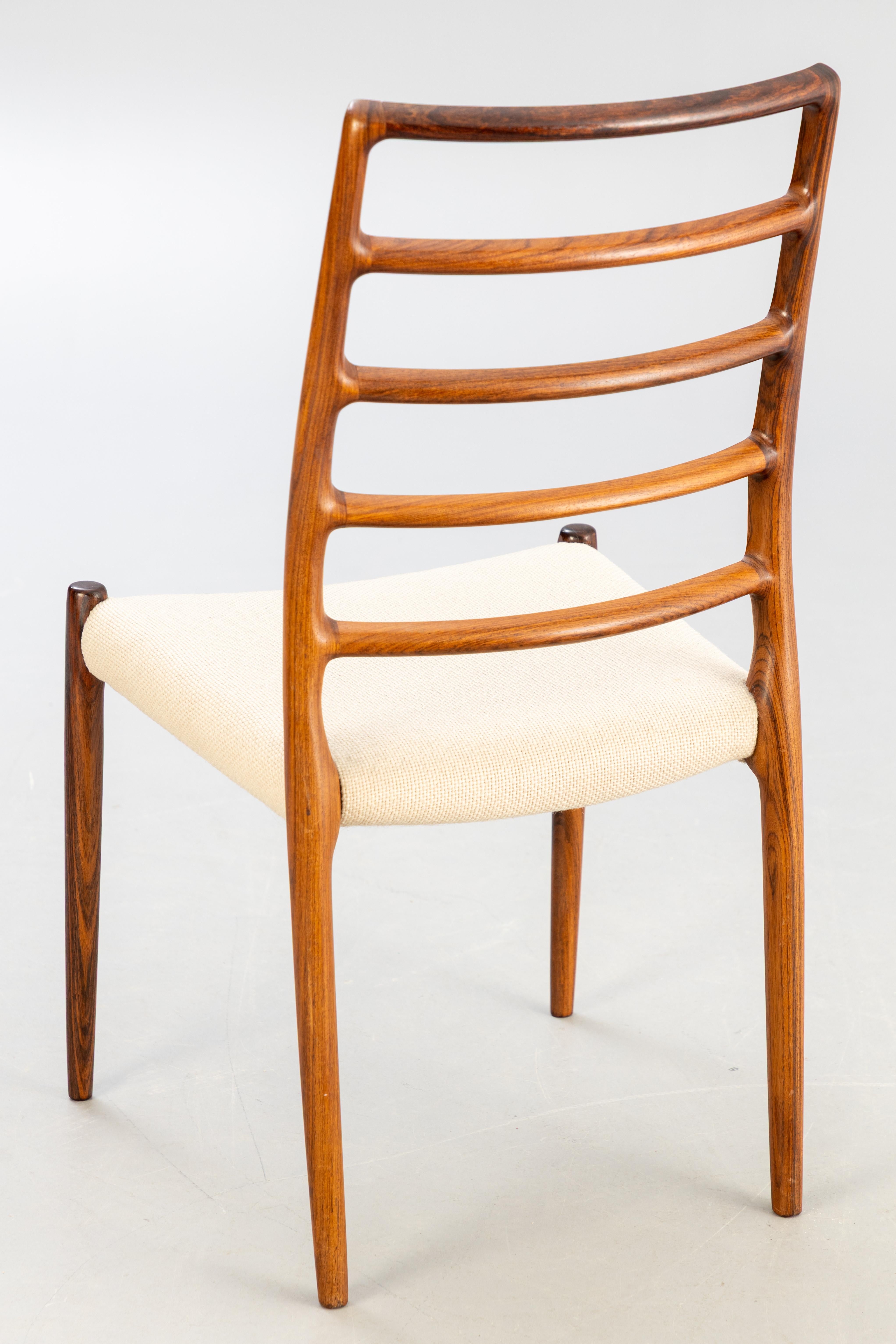 Svedese Niels Otto Moller chairs 'Model 82' in Rosewood Denmark 1960 in vendita