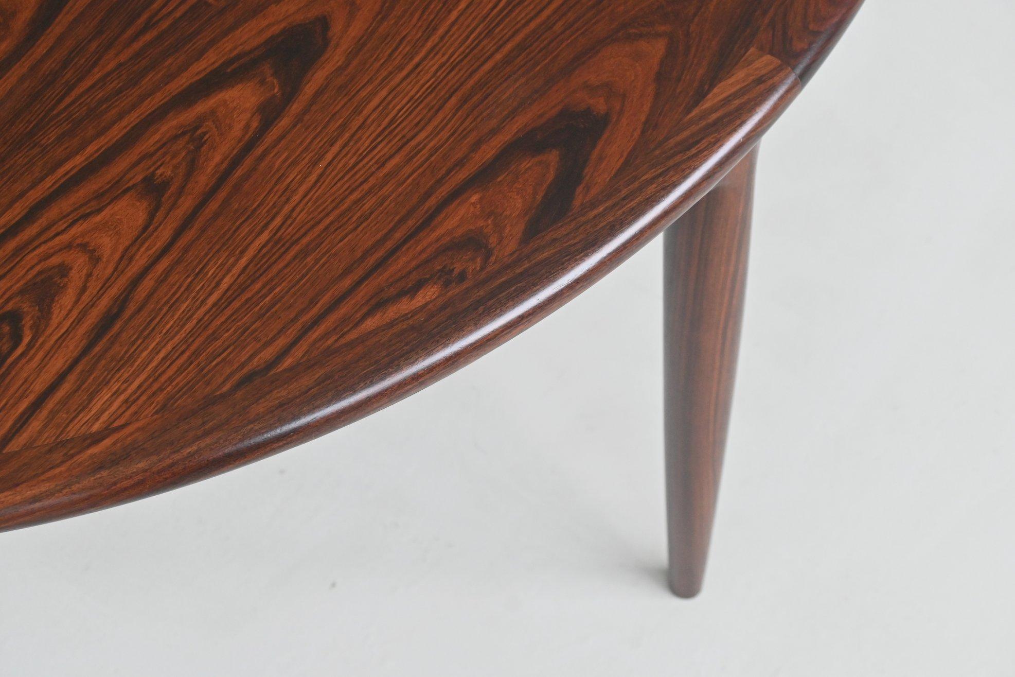 Table de salle à manger Model No No No 15 en bois de rose Danemark 1960 en vente 10