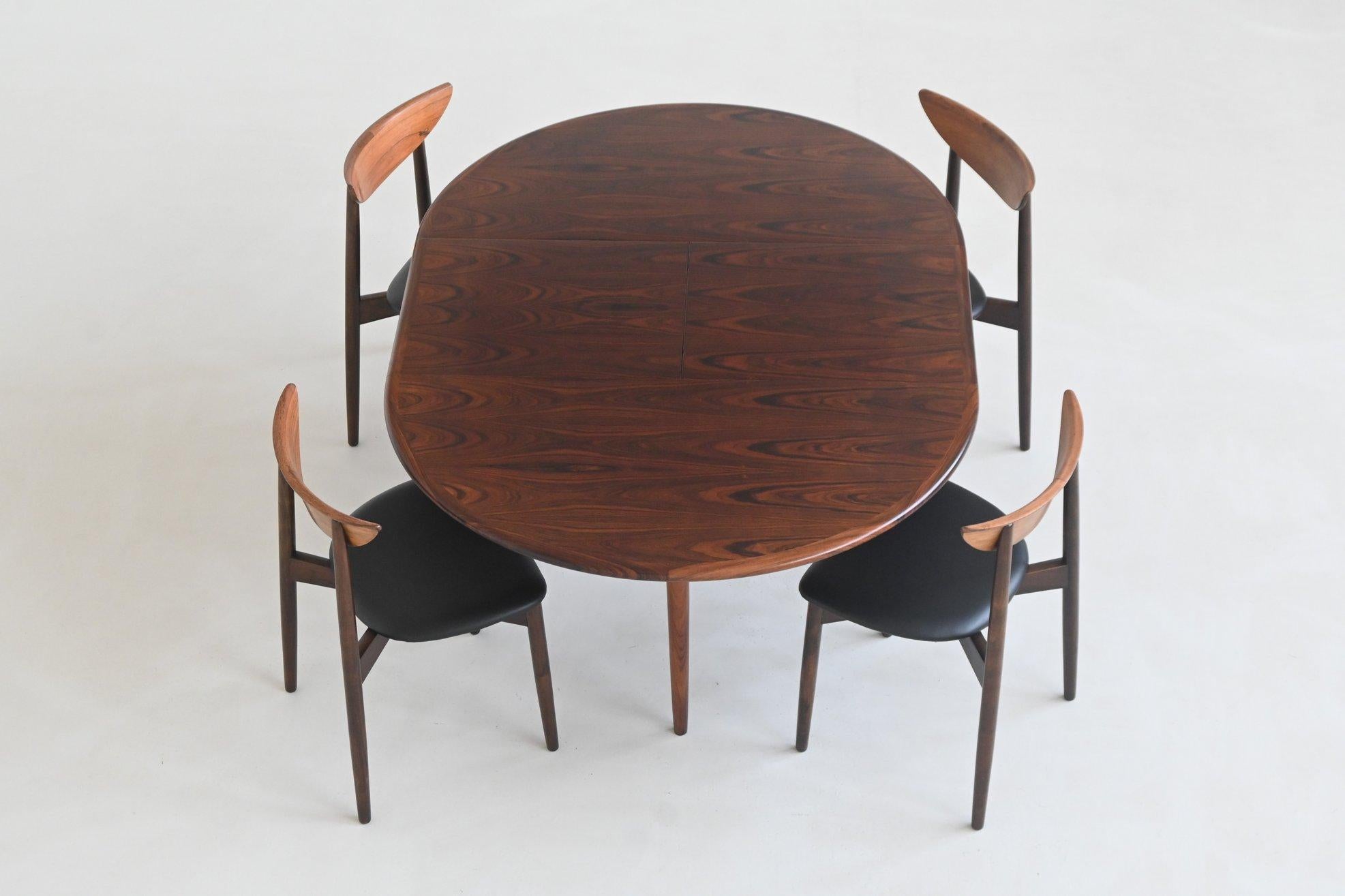 Table de salle à manger Model No No No 15 en bois de rose Danemark 1960 en vente 12