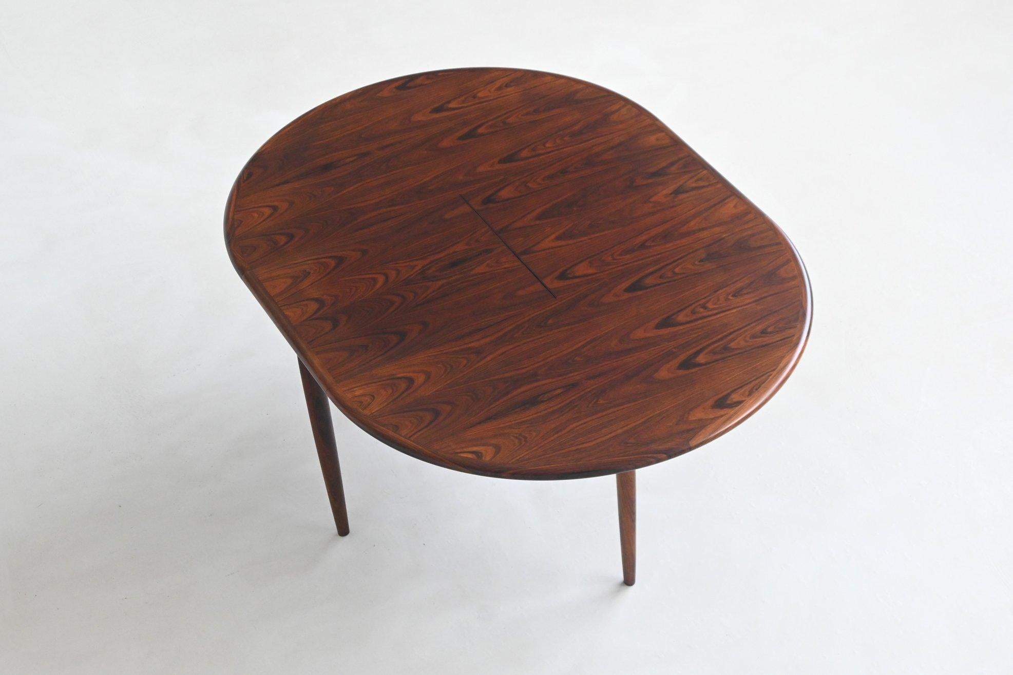 Table de salle à manger Model No No No 15 en bois de rose Danemark 1960 Bon état - En vente à Etten-Leur, NL