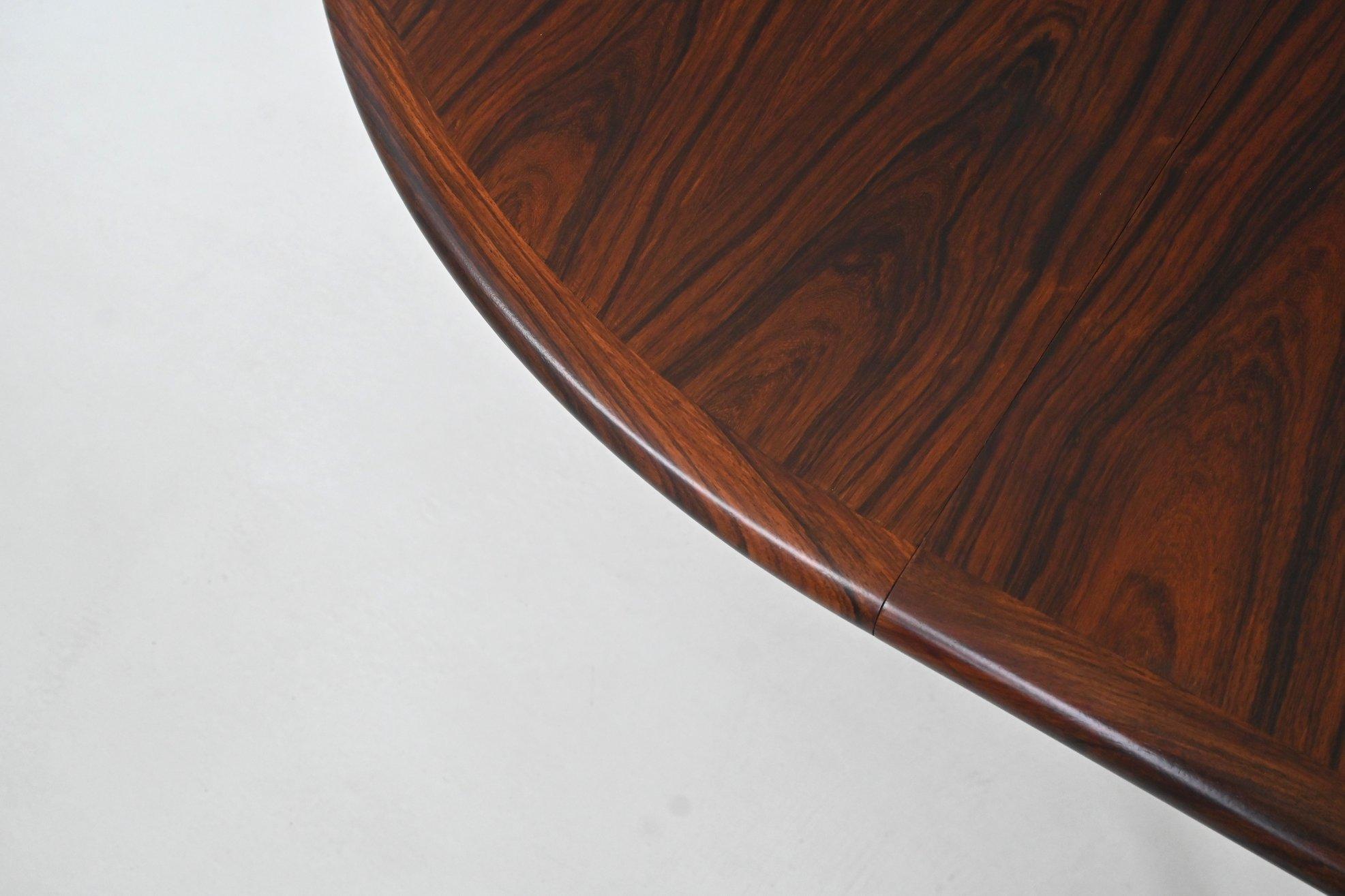 Table de salle à manger Model No No No 15 en bois de rose Danemark 1960 en vente 2