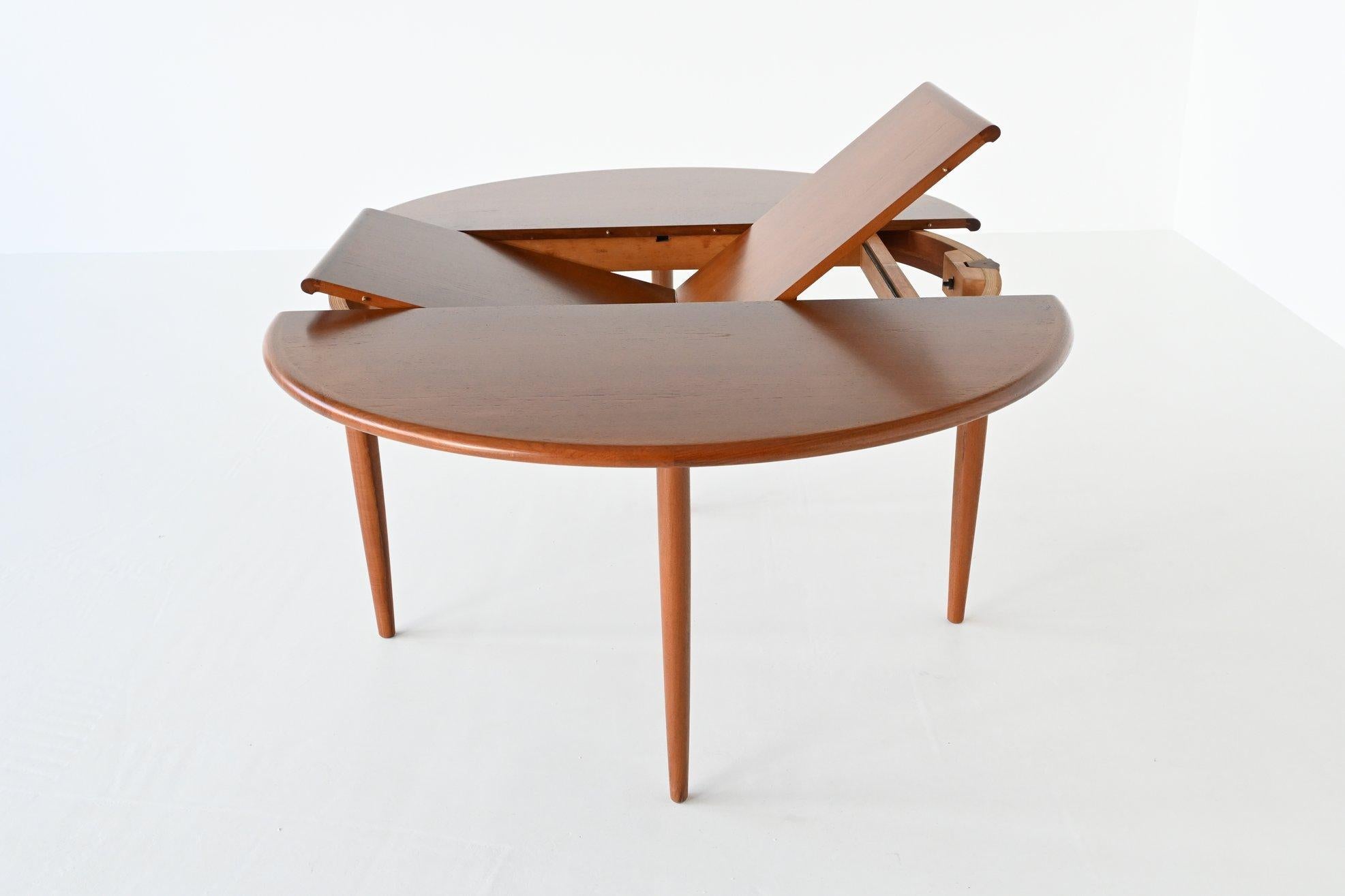 Niels Otto Moller Model 15 Extendable Dining Table Teak, Denmark, 1960 1