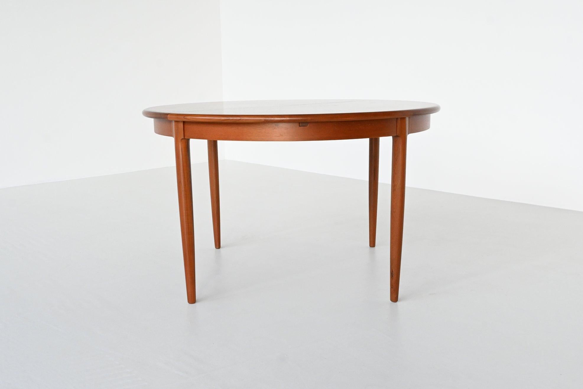 Niels Otto Moller Model 15 Extendable Dining Table Teak, Denmark, 1960 3