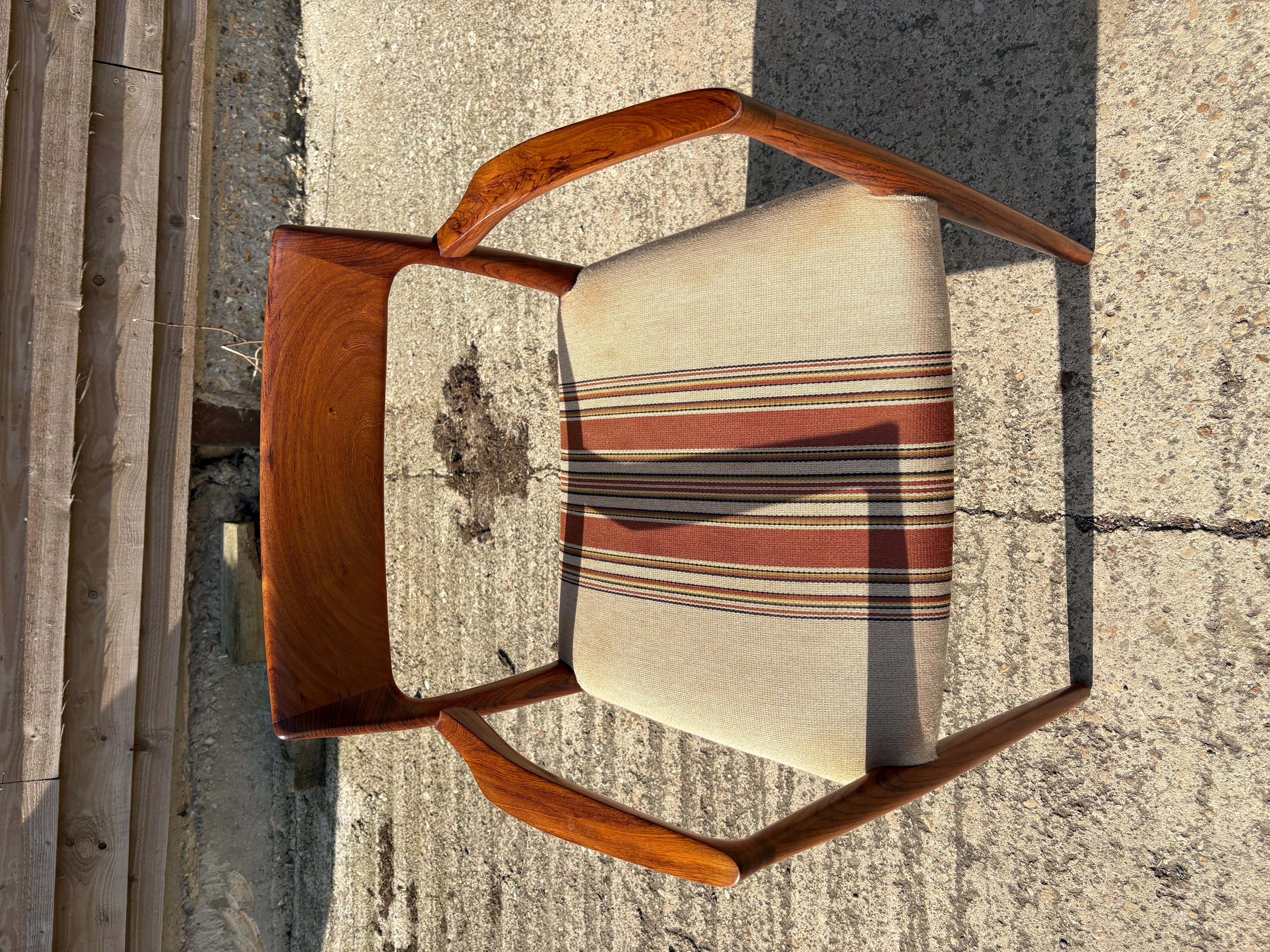 Silla de comedor con brazos Modelo 57 Niels Otto Moller en venta 1