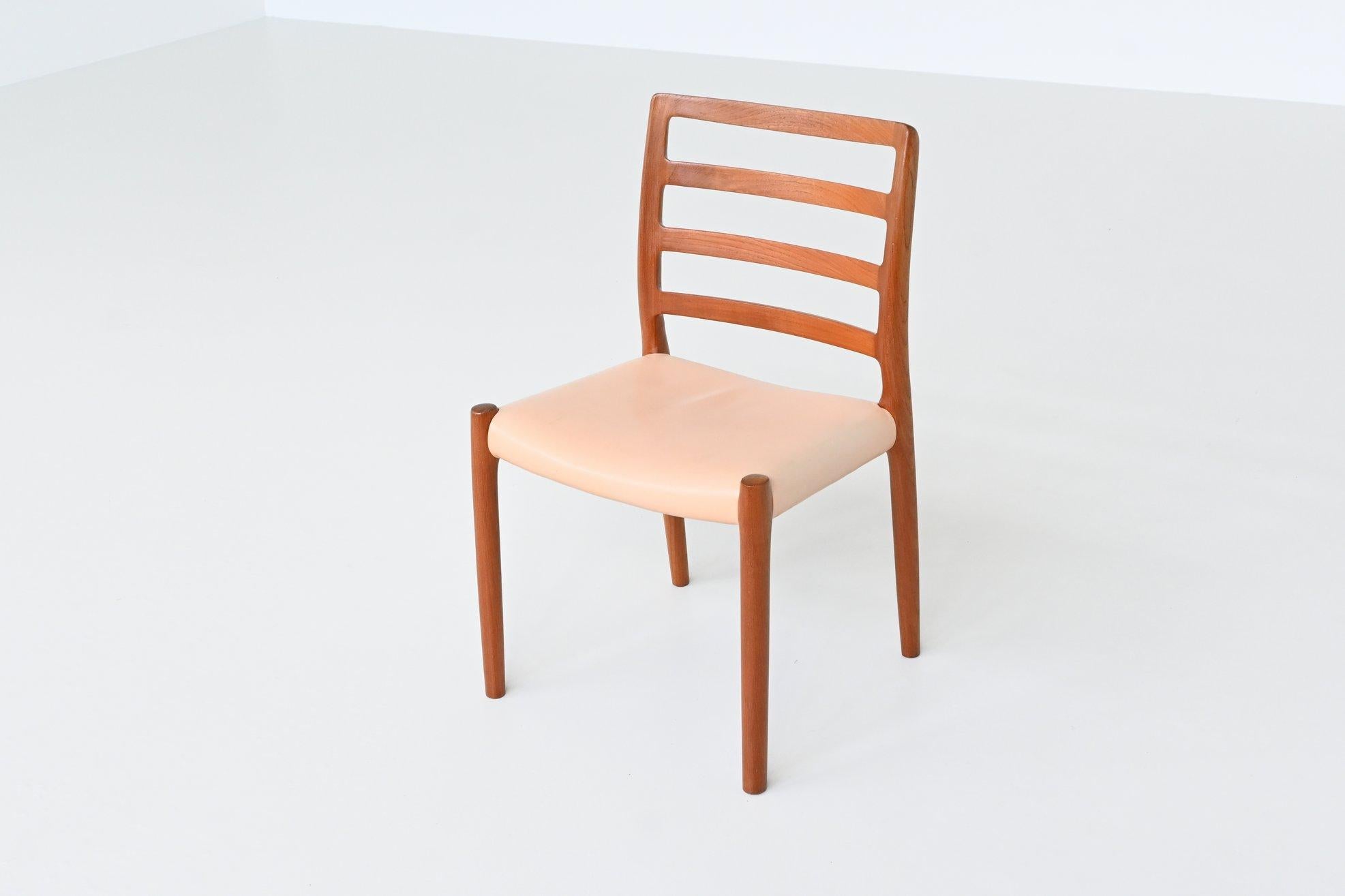 Sedie da pranzo Niels Otto Moller modello 85 in teak Danimarca 1960 in vendita 8