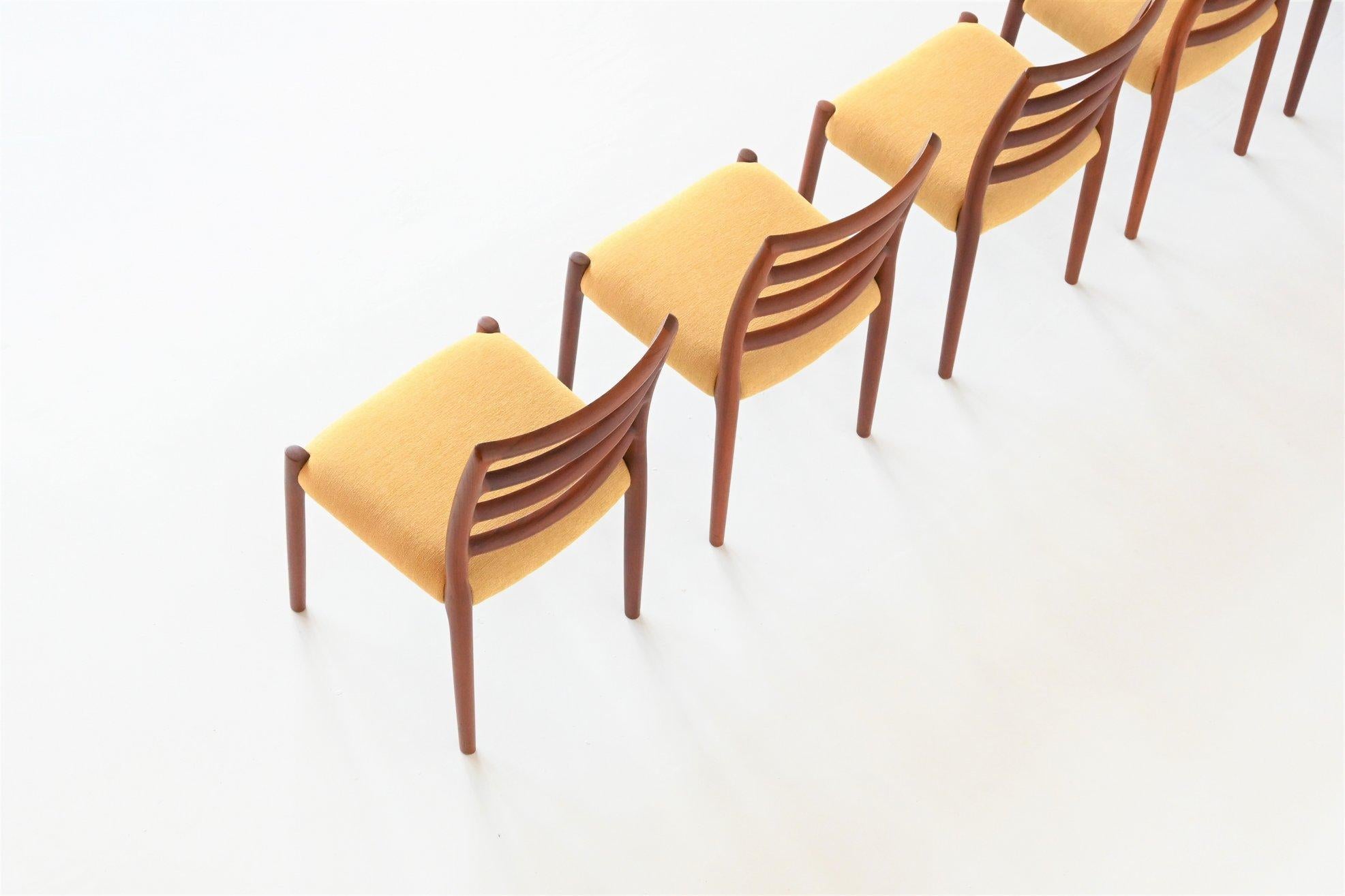 Niels Otto Moller Model 85 Dining Chairs Teak, Denmark, 1960 In Good Condition In Etten-Leur, NL
