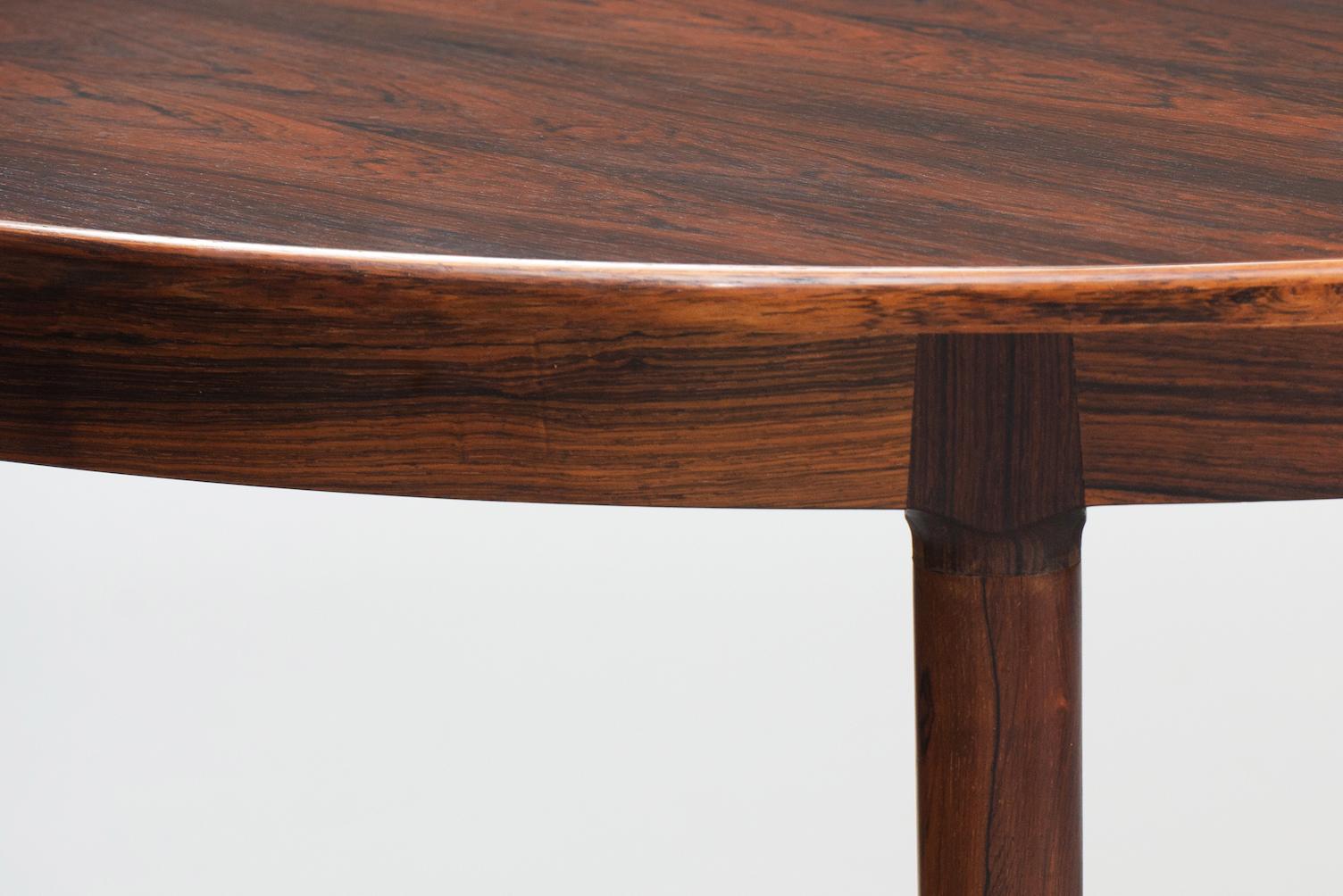 Varnished Niels Otto Moller mid-century modern Rosewood Dining Table for J.L. Mollers 