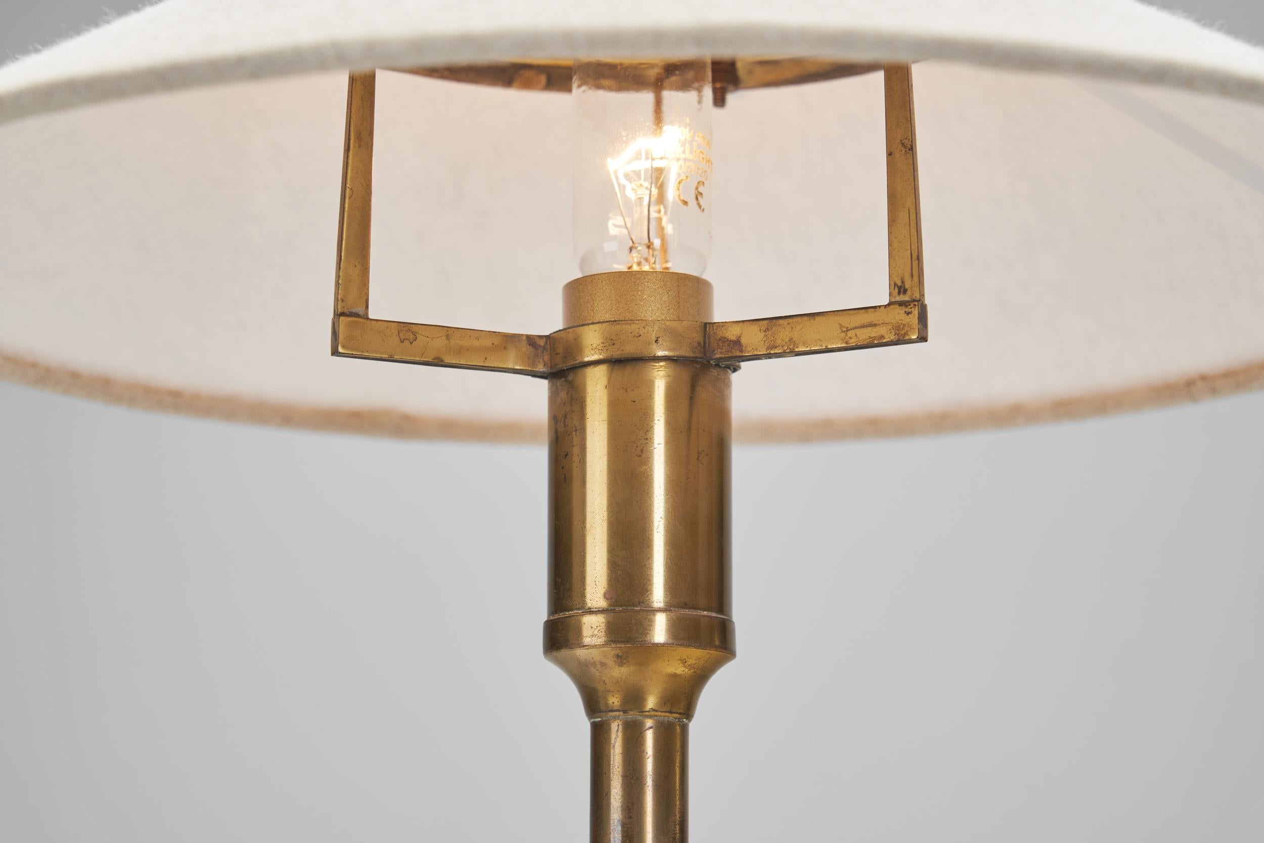 Niels Rasmussen Thykier “Kongelys T3” Table Lamp for Fog & Mörup, Denmark 1940s For Sale 8
