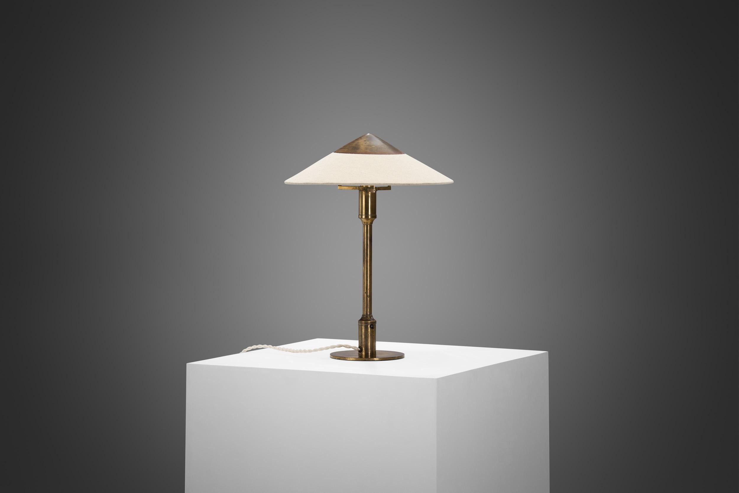 Brass Niels Rasmussen Thykier “Kongelys T3” Table Lamp for Fog & Mörup, Denmark 1940s For Sale