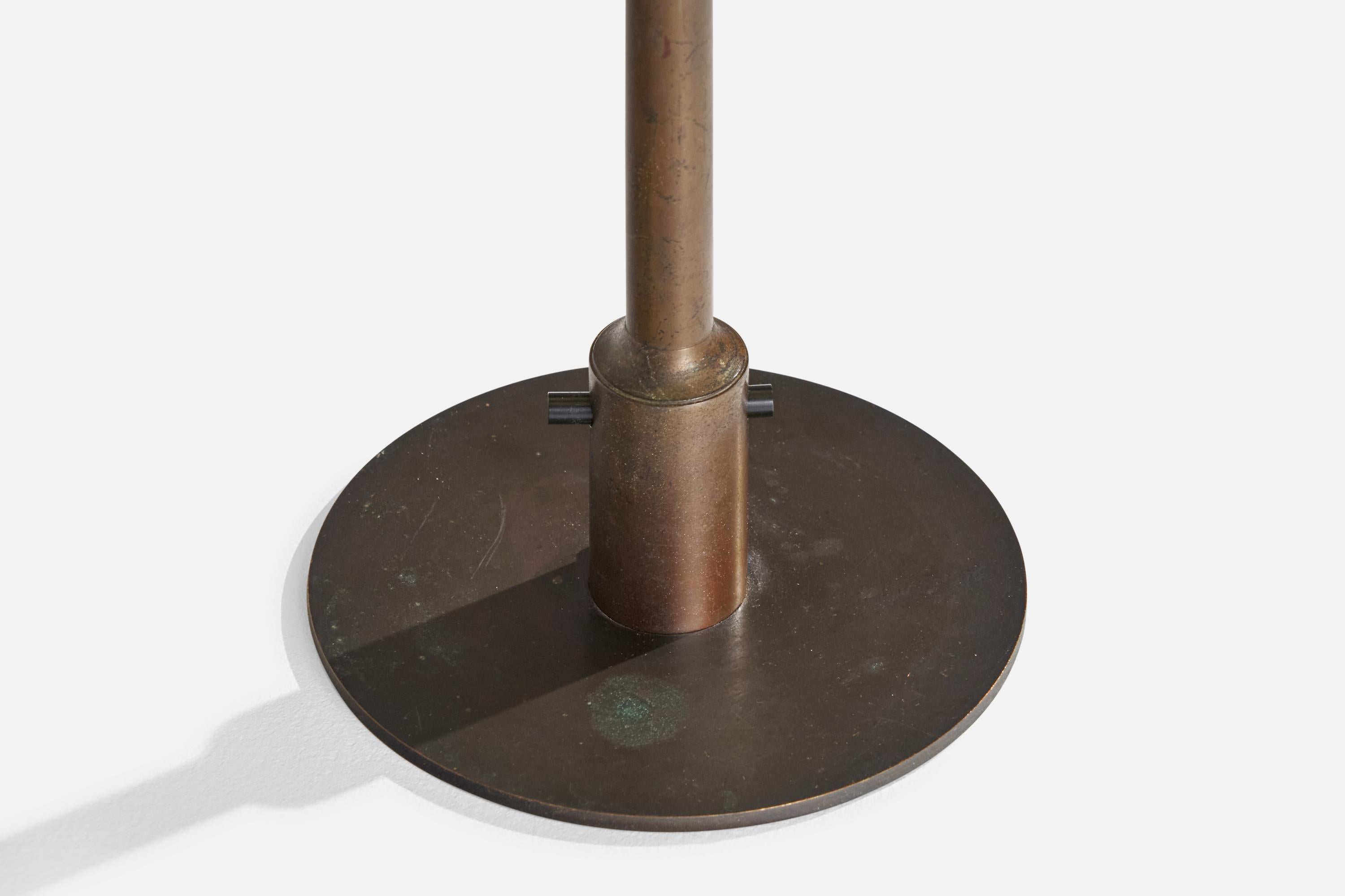 Niels Rasmussen Thykier, Table Lamp, Copper, Paper, Denmark, 1930s For Sale 3