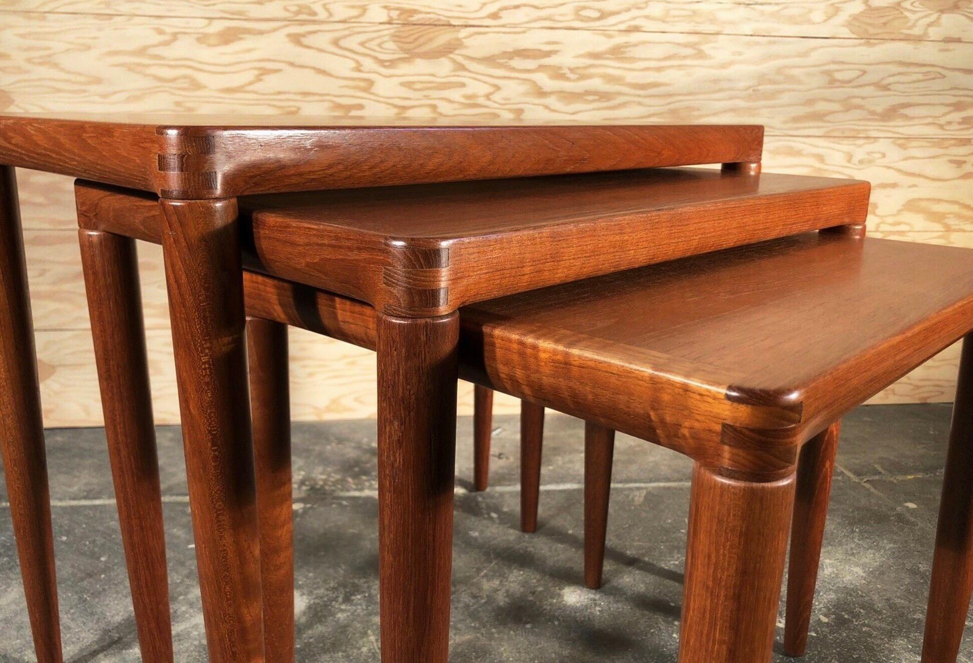 Extremely rare set of nesting tables in the manner of Niels Vodder, circa 1946.
The tables have an extraordinary finish and form. The gentle handling of each leg, the poetic narrowing down each shaft, brings the tables to life, breathing life into