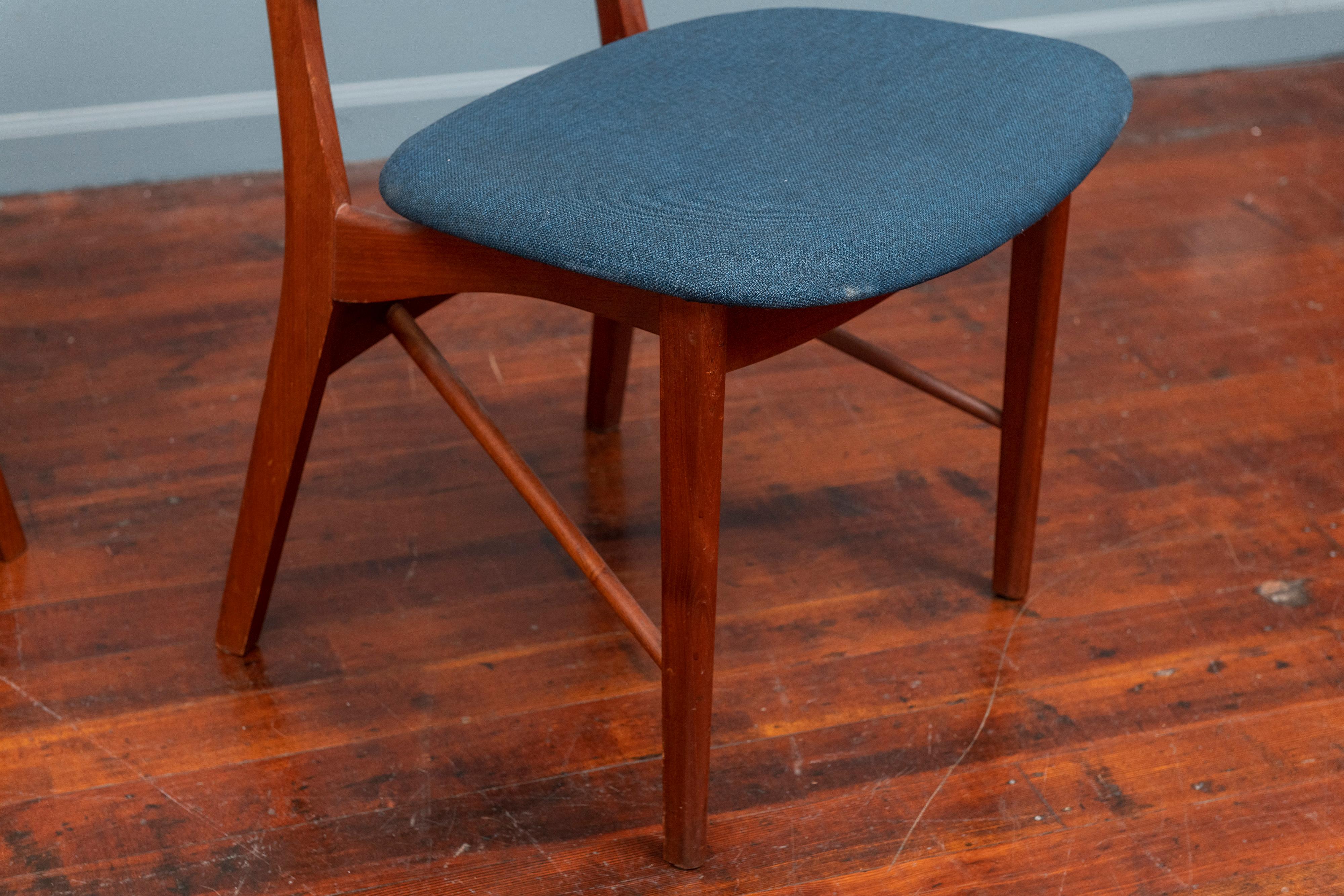 Scandinavian Modern P. Vodder Dining Chairs Model PV55 for Niels Vodder For Sale