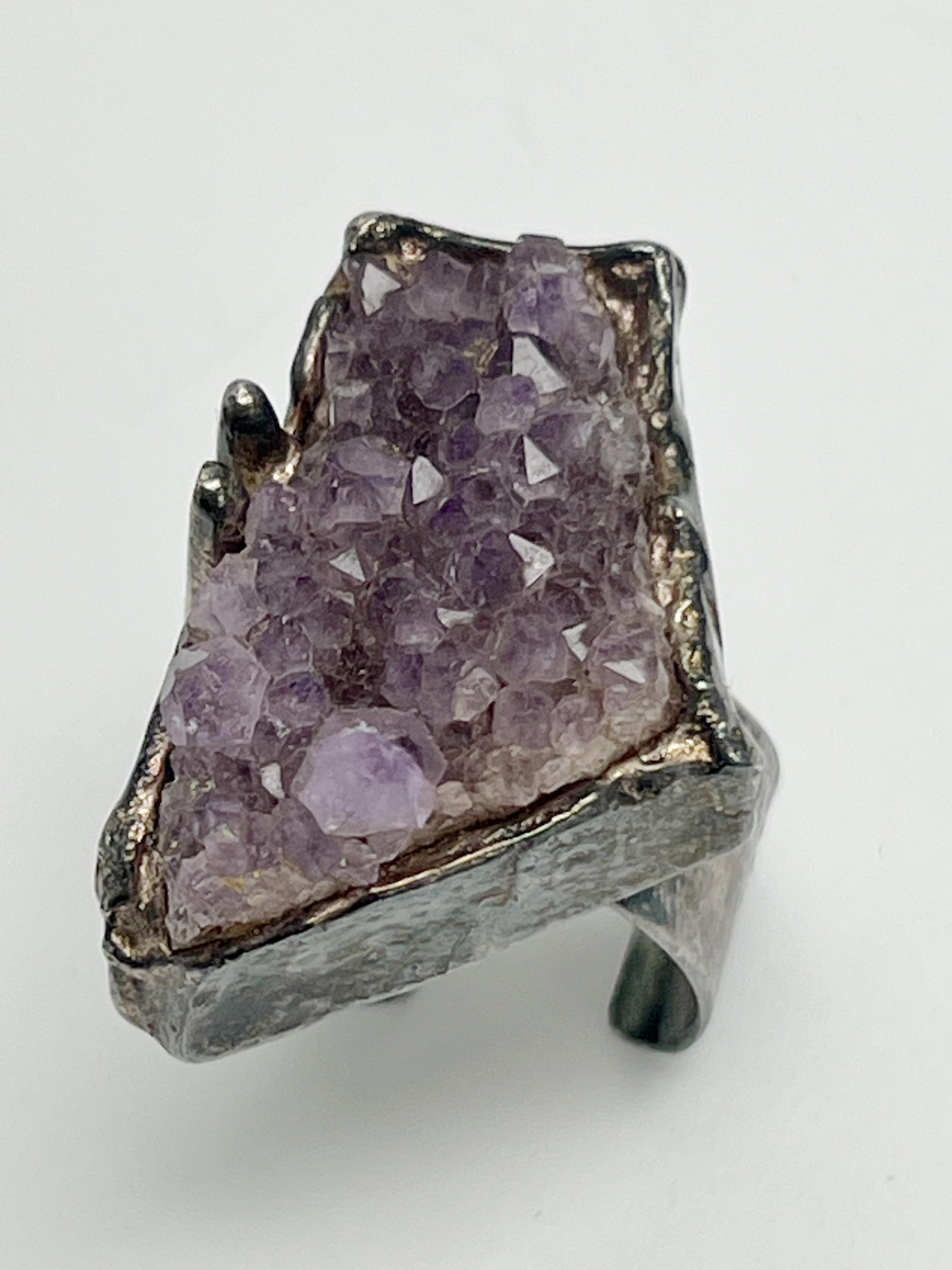 Nielsen Sterling Amethist Brutalist Mid Century Ring (bague du milieu du siècle) en vente 1