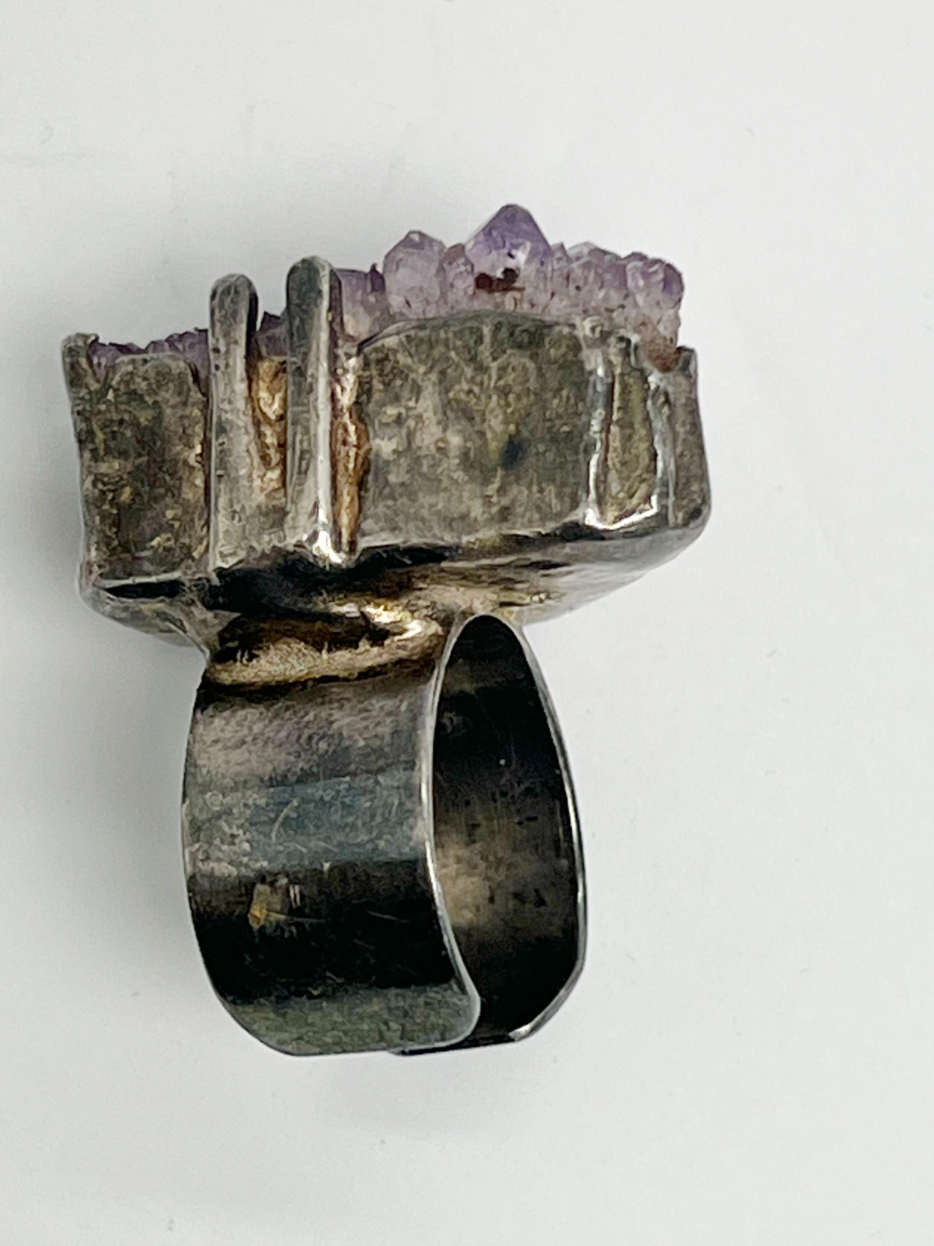 Nielsen Sterling Amethist Brutalist Mid Century Ring (bague du milieu du siècle) en vente 3
