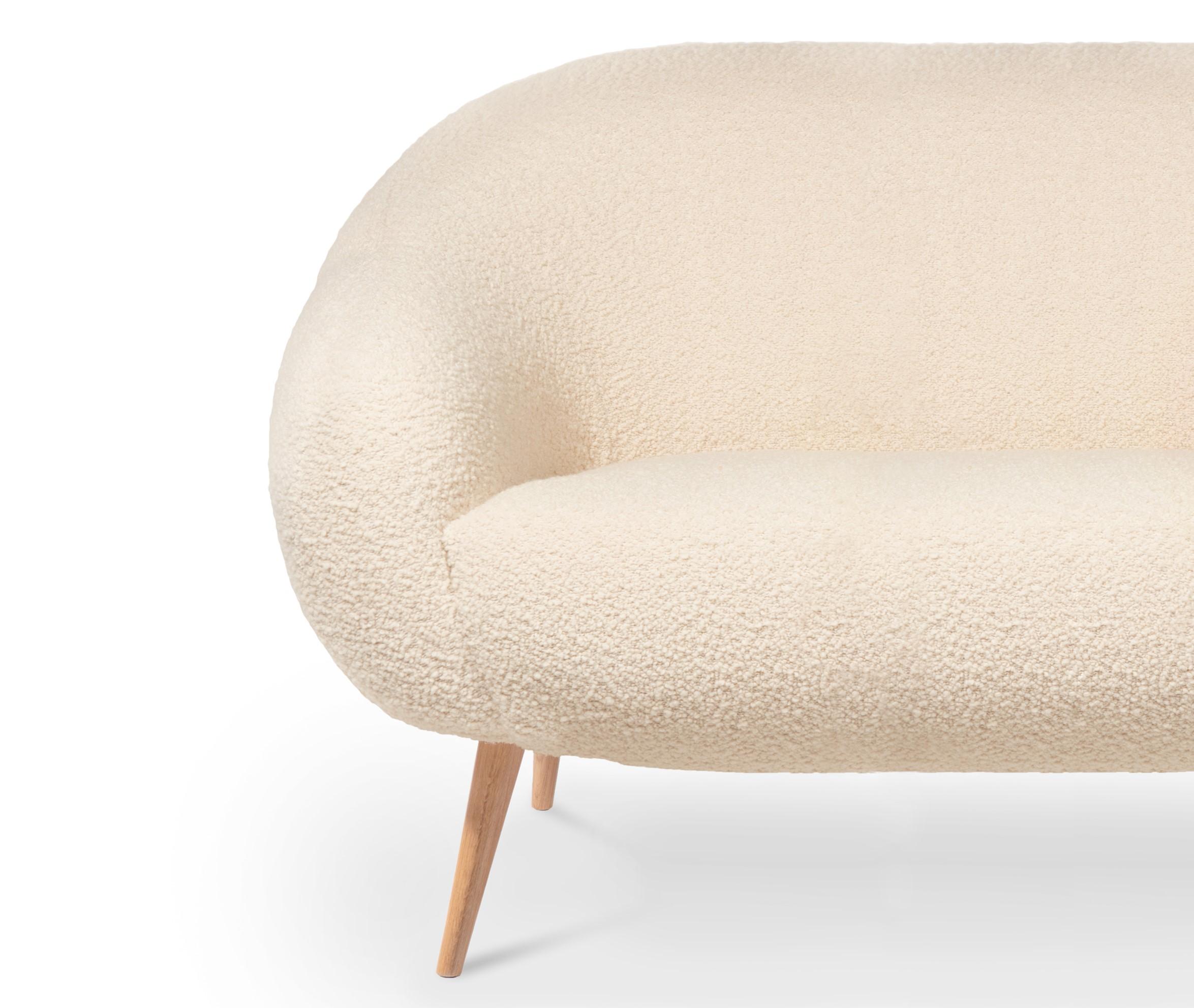 Niemeyer 2-Sitz-Sofa von InsidherLand (Portugiesisch) im Angebot