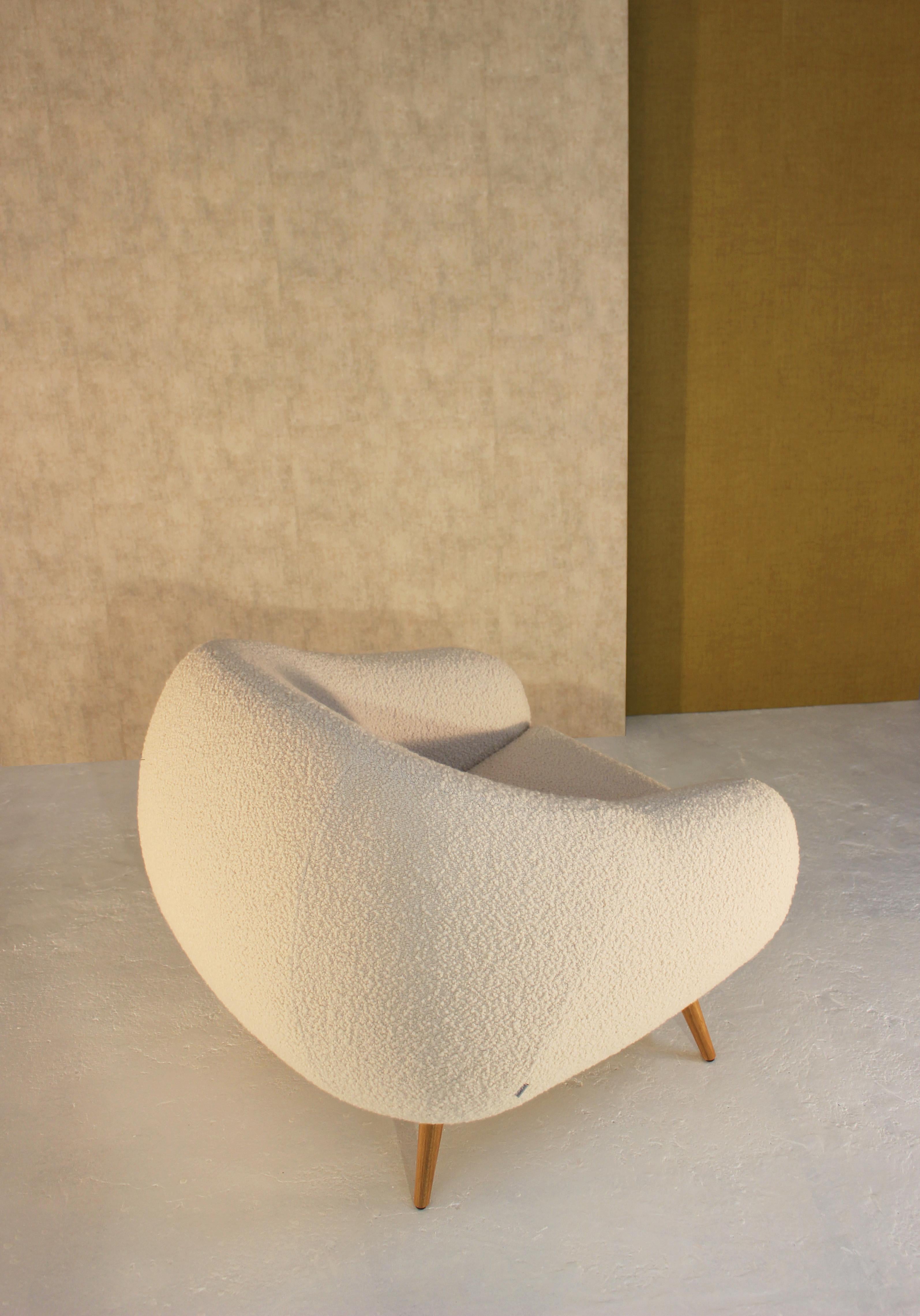 Niemeyer Armchair, Bouclé and Oak, Insidherland by Joana Santos Barbosa In New Condition For Sale In Maia, Porto