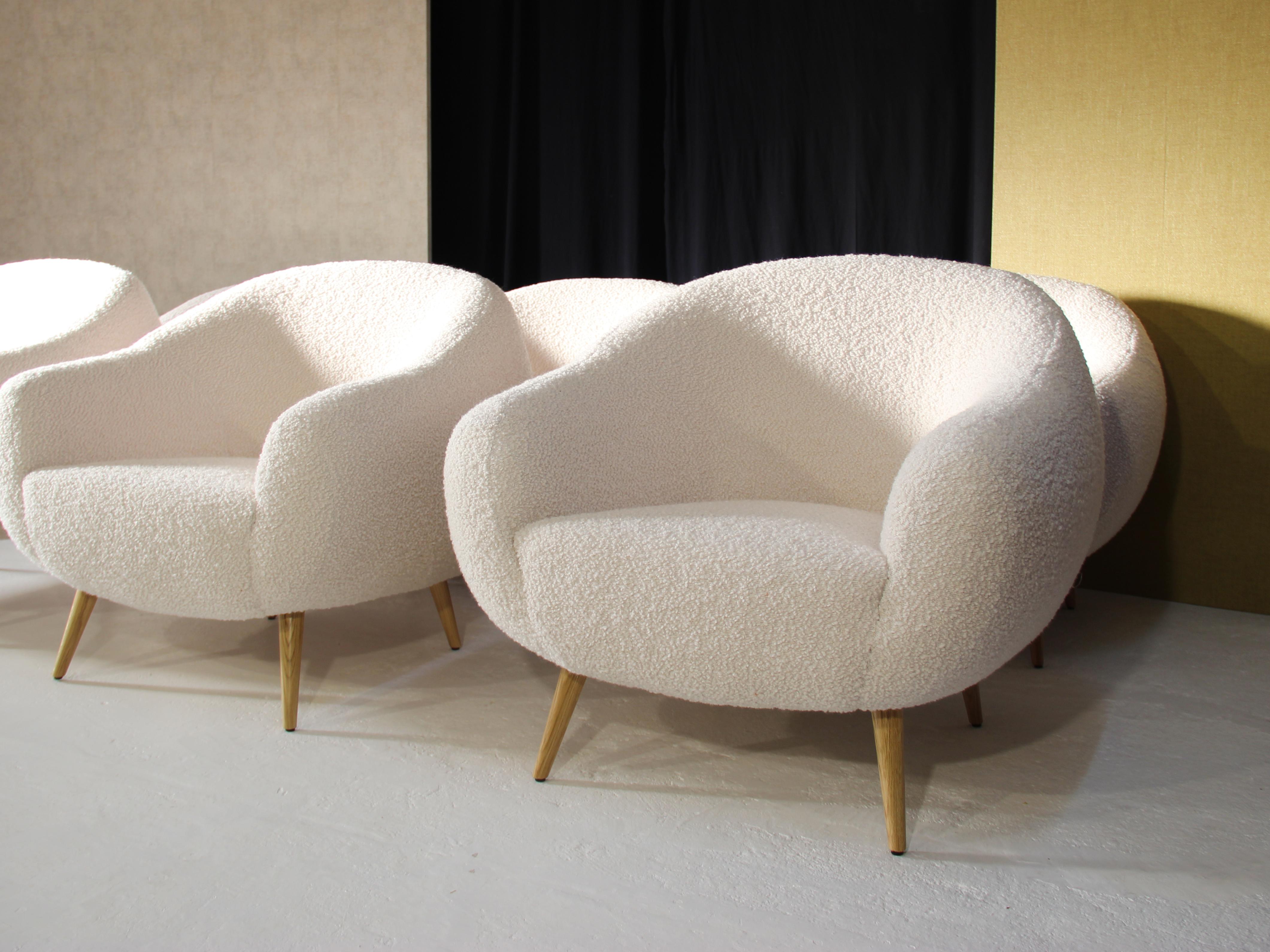 Niemeyer Armchair, Oak & COM, Insidherland by Joana Santos Barbosa For Sale 3