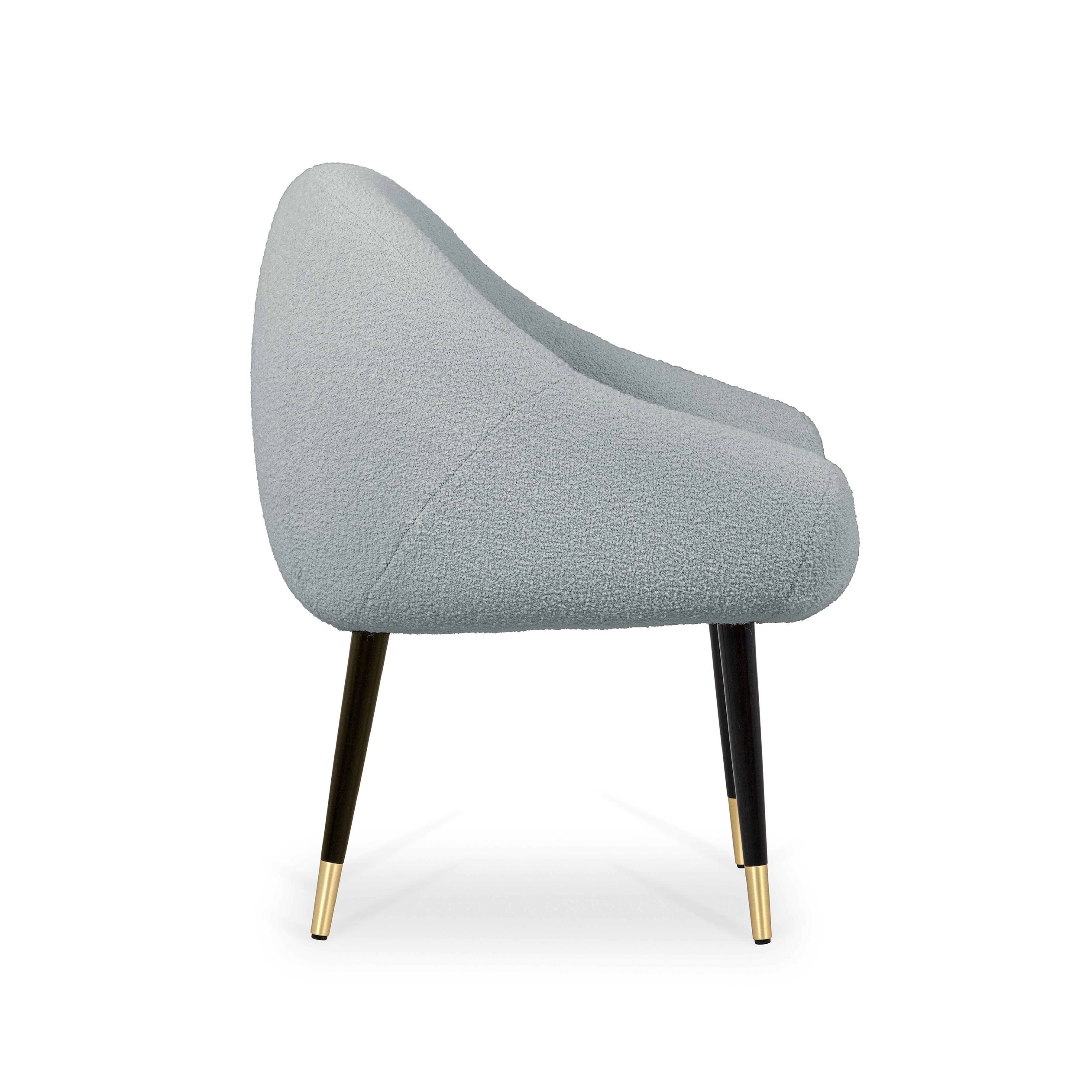 Portugais Chaise à manger Niemeyer, Bouclé et laiton, Insidherland by Joana Santos Barbosa en vente