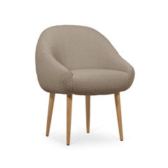Mid-Century Modern taupe bouclé oak Niemeyer dining chair by InsidherLand