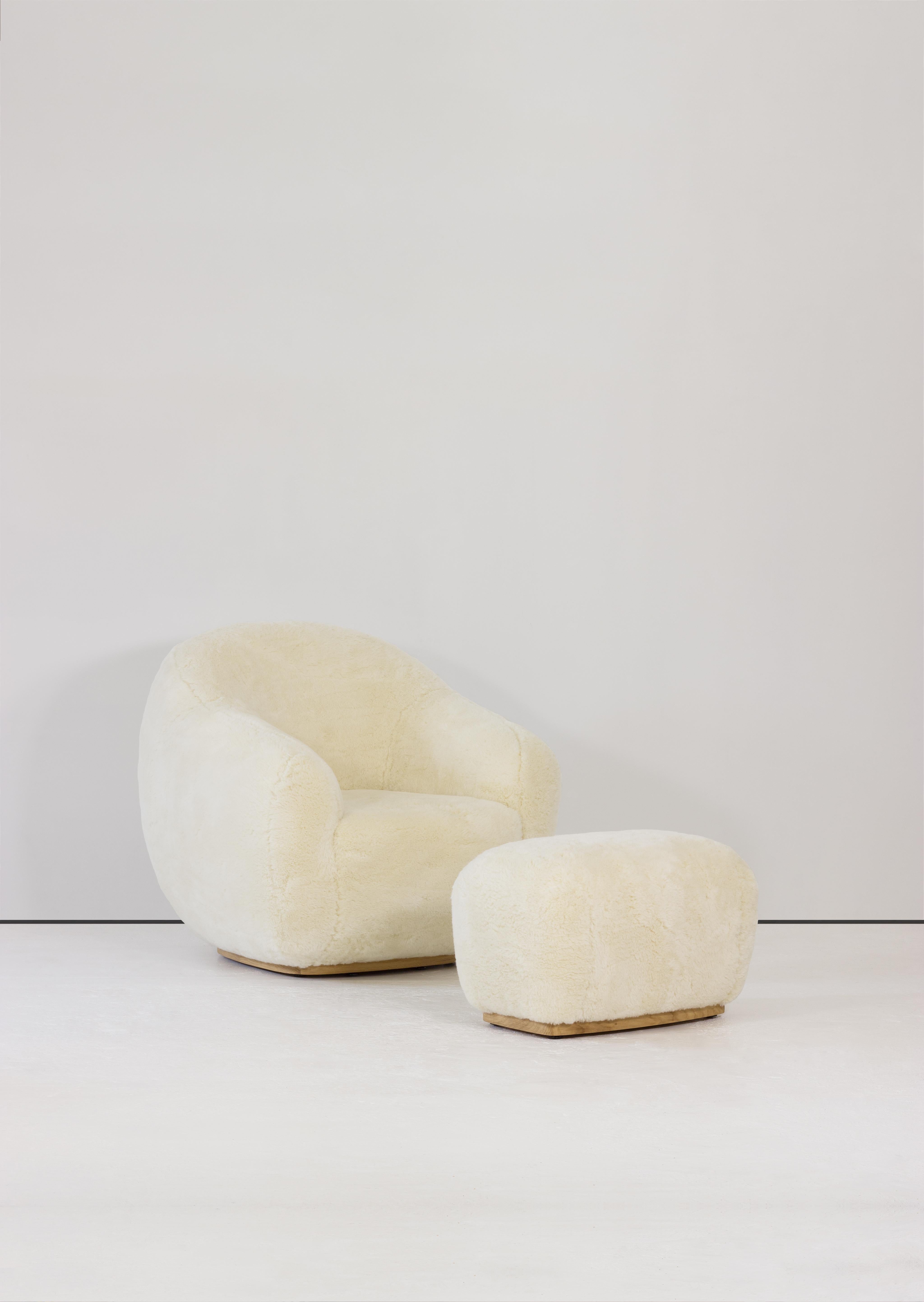 Niemeyer II Armchair and Stool, COM, InsidherLand by Joana Santos Barbosa For Sale 2
