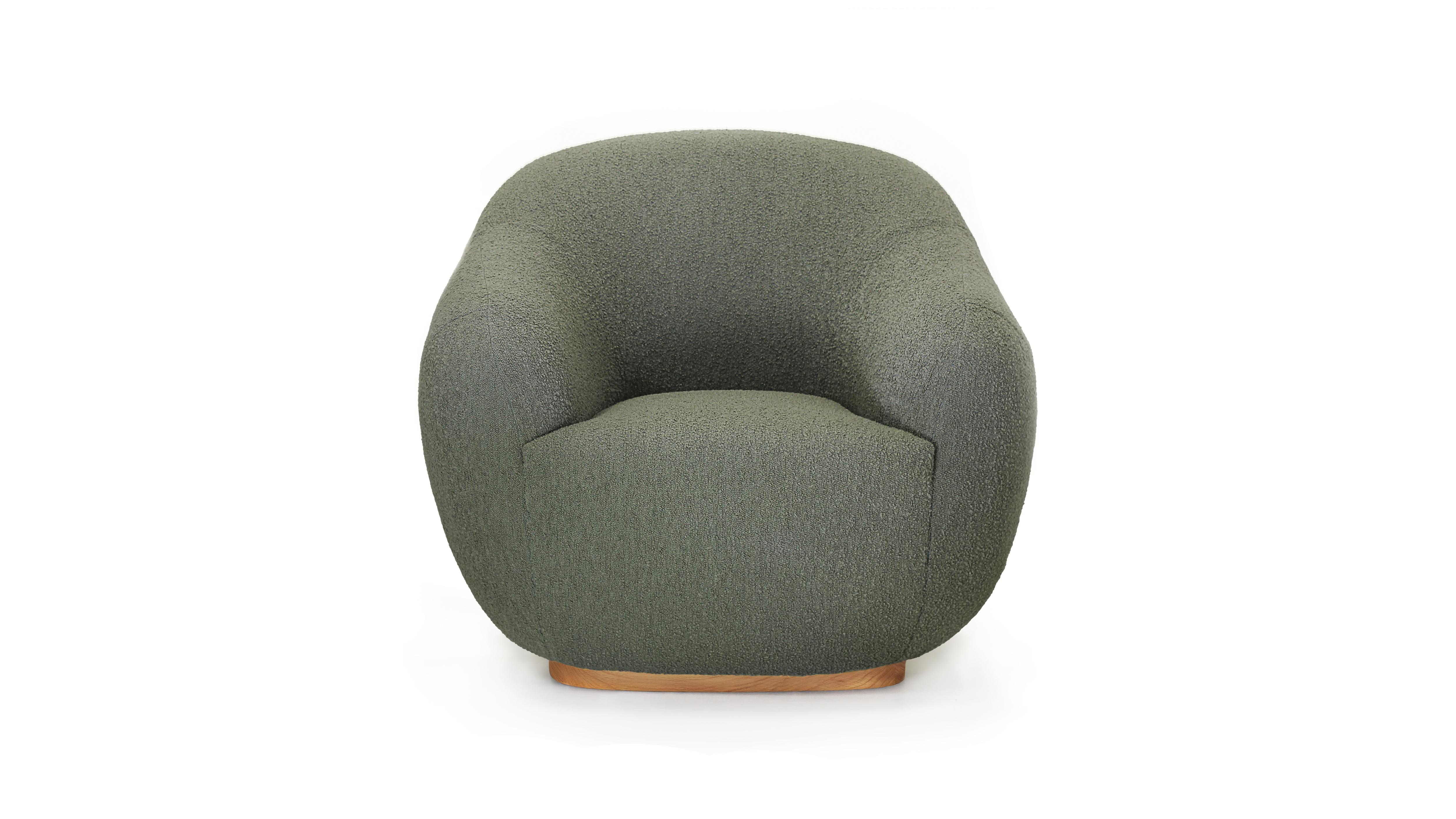 Gold Design Award Winner for Furniture Design Category at the A’Design Award Competition 2021-2022

The Niemeyer II armchair is named after the Brazilian Architect Oscar Niemeyer whose Architecture was spread like sculptural poetry in the History of
