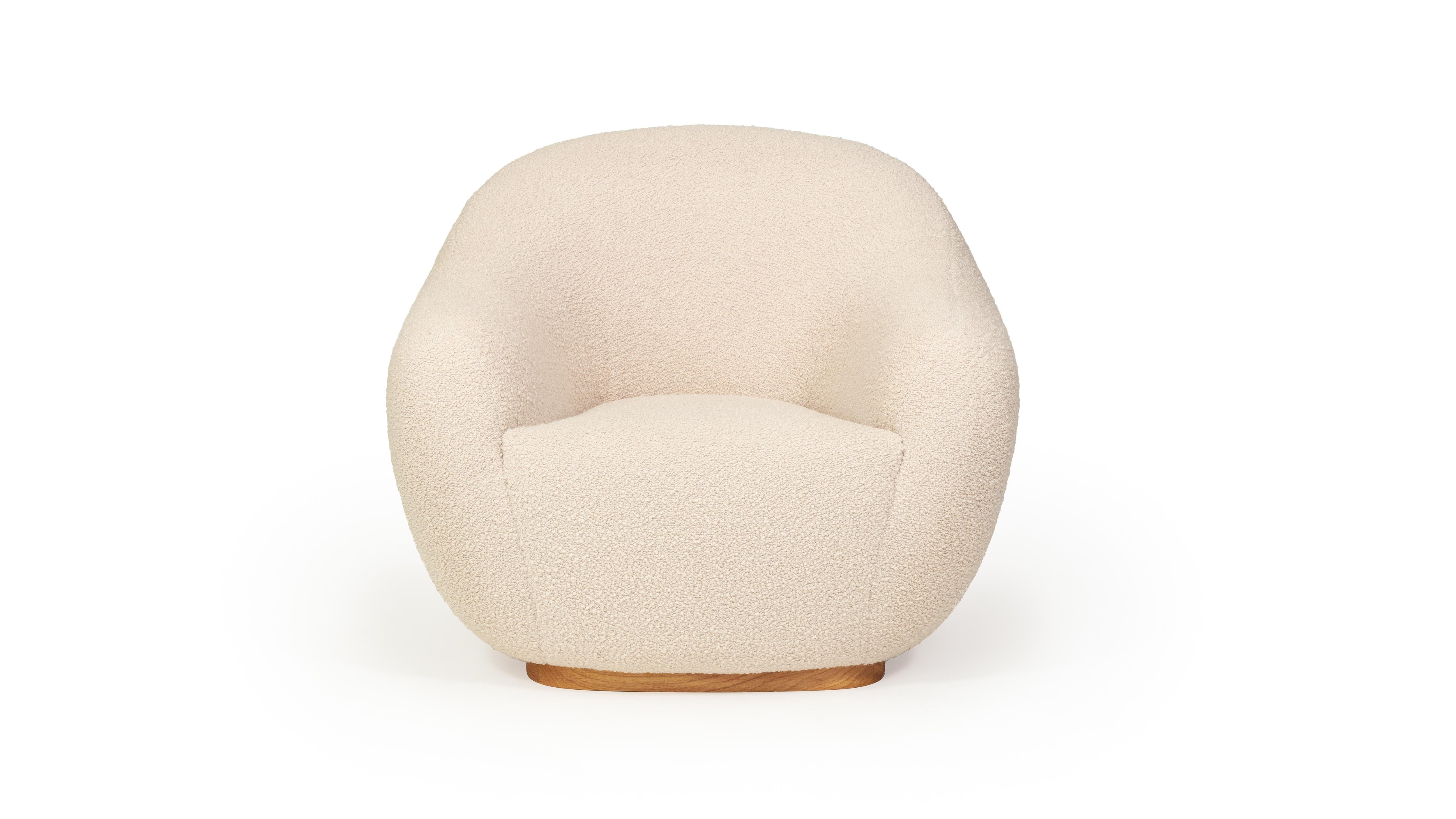 Niemeyer II Armchair by InsidherLand
Dimensions: D 92 x W 94 x H 86 cm.
Materials: oak., InsidherLand Woollen Ref. 1 fabric.
48 kg.
Available in different fabrics.

The Niemeyer II armchair is a redesign of the original Niemeyer armchair and named