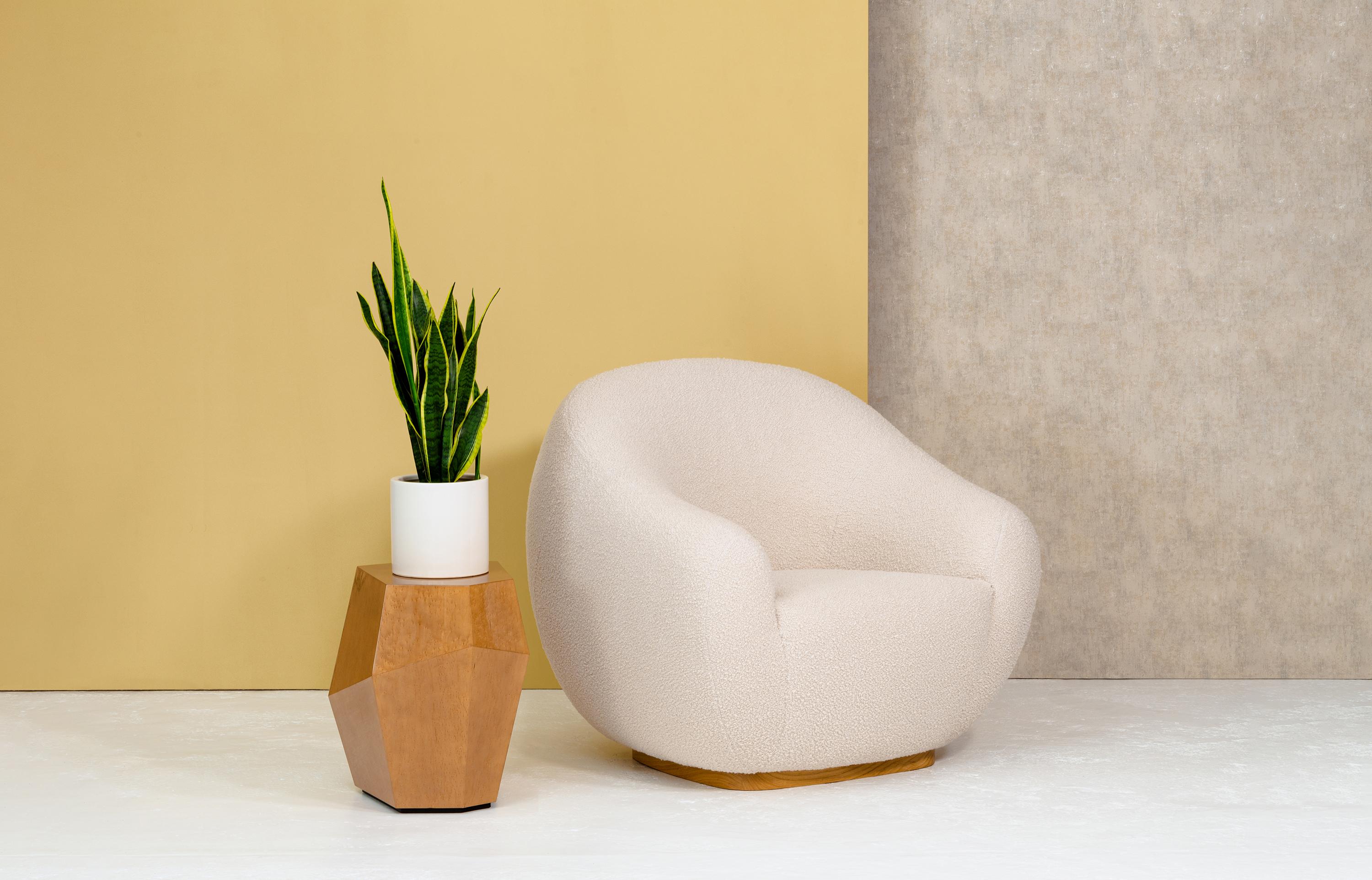 Niemeyer II Armchair, Bouclé and Oak, InsidherLand by Joana Santos Barbosa In New Condition For Sale In Maia, Porto