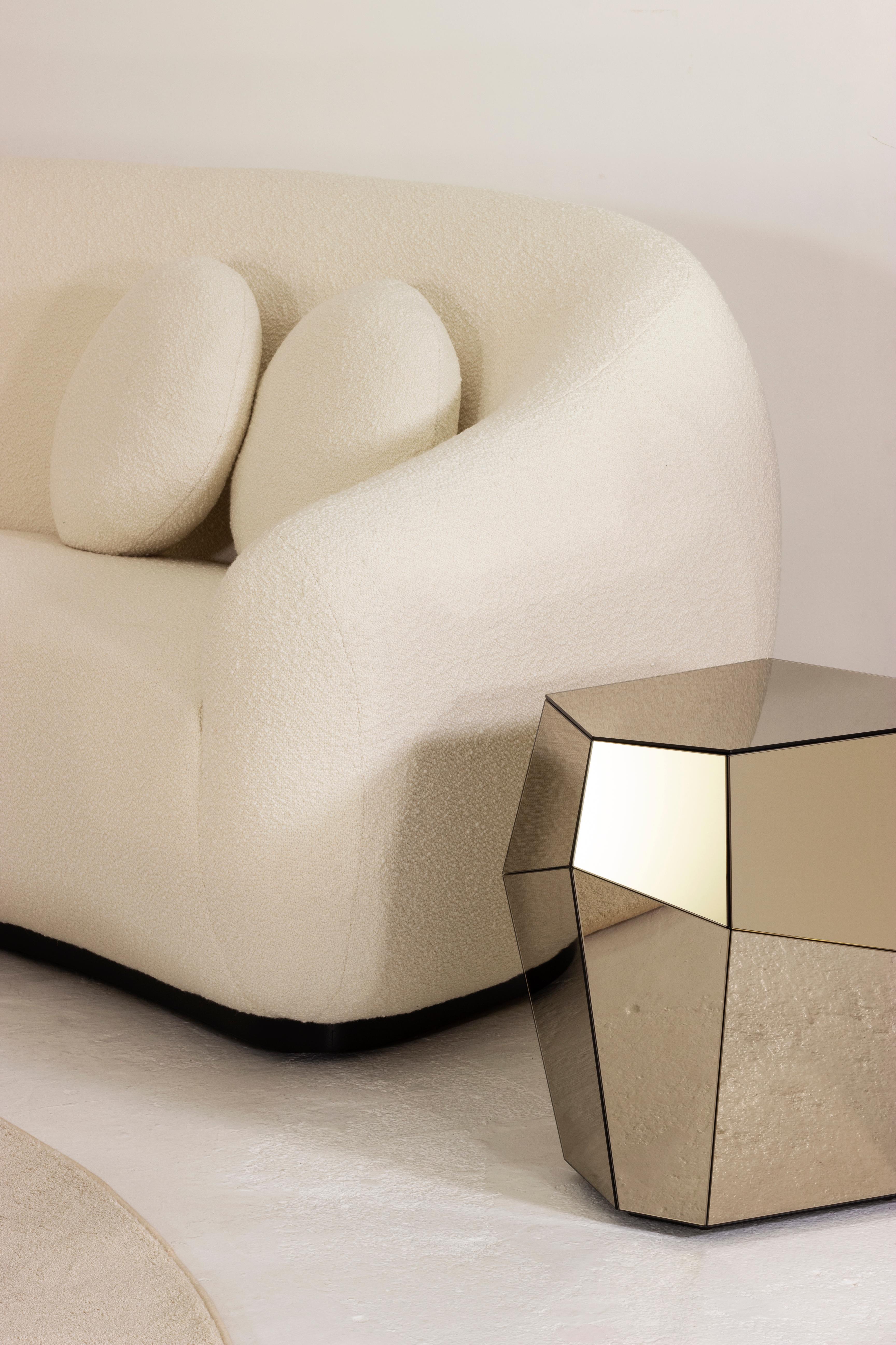 Niemeyer II Round Sofa, Lama Bouclé, InsidherLand by Joana Santos Barbosa For Sale 4