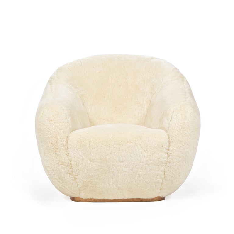 Gold Design Award Winner for Furniture Design Category at the A’Design Award Competition 2021-2022

The Niemeyer II fur armchair in this swivel version is named after the Brazilian Architect Oscar Niemeyer whose Architecture was spread like