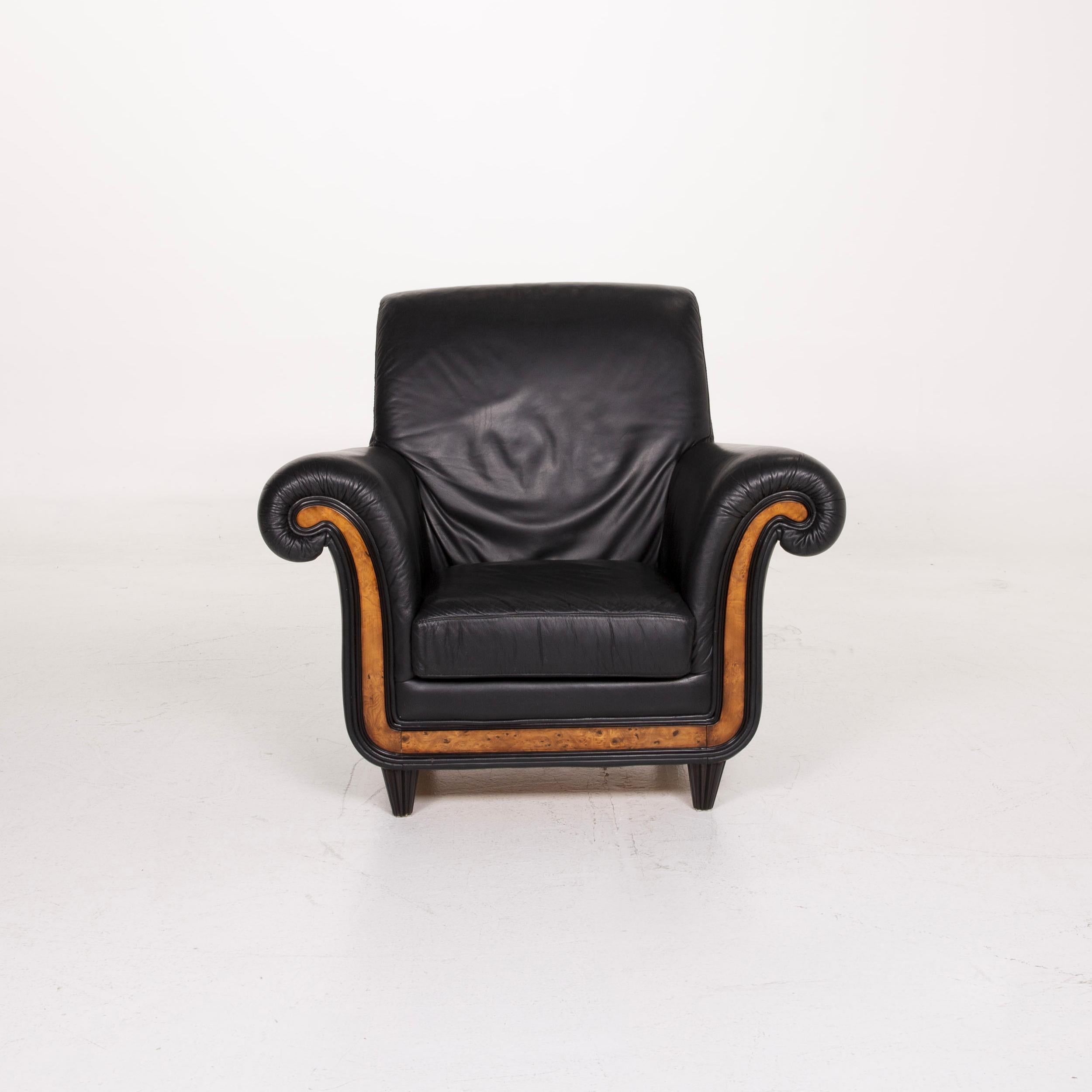 Contemporary Nieri Leather Armchair Black For Sale