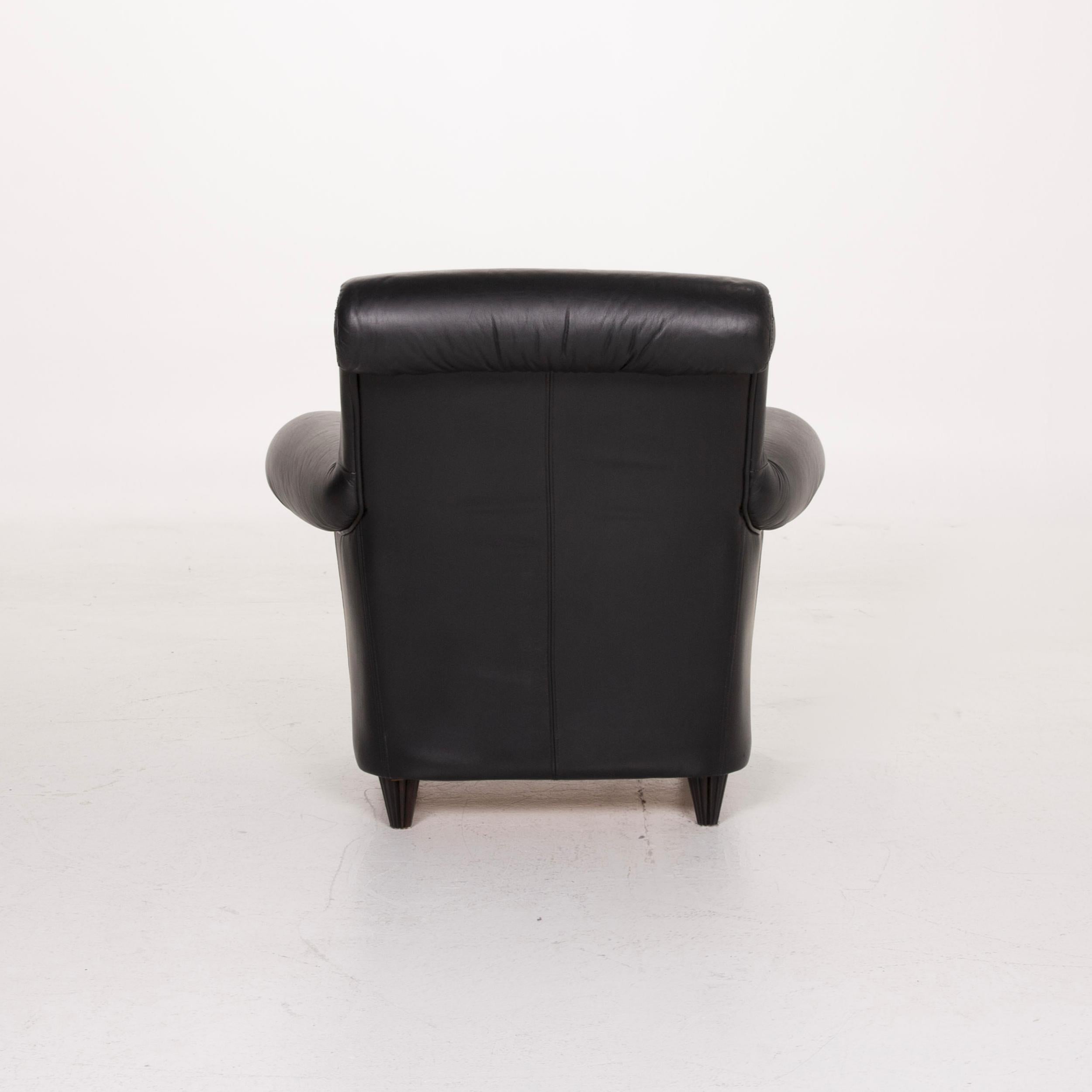 Nieri Leather Armchair Black For Sale 3