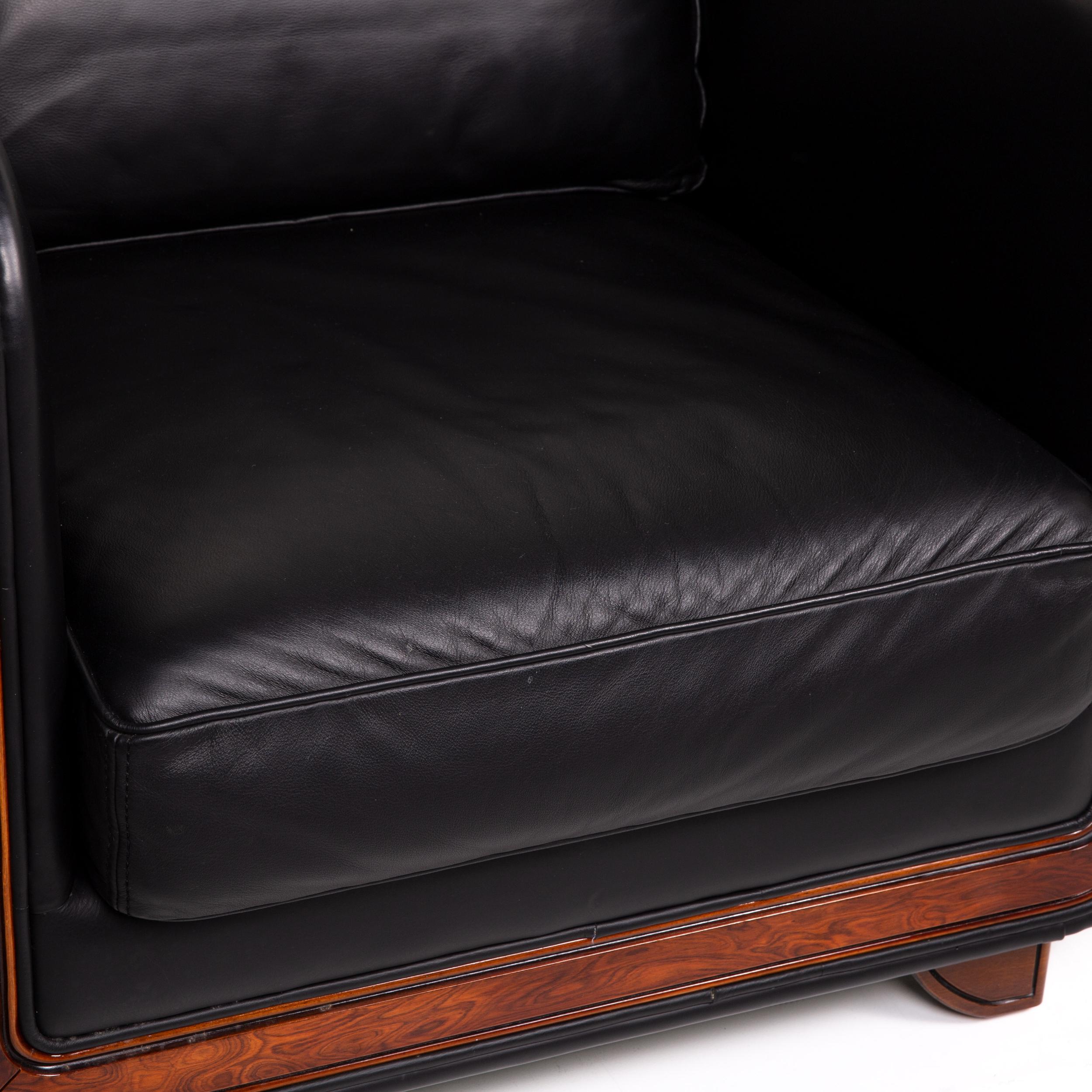 Modern Nieri Leather Armchair Black Wood For Sale