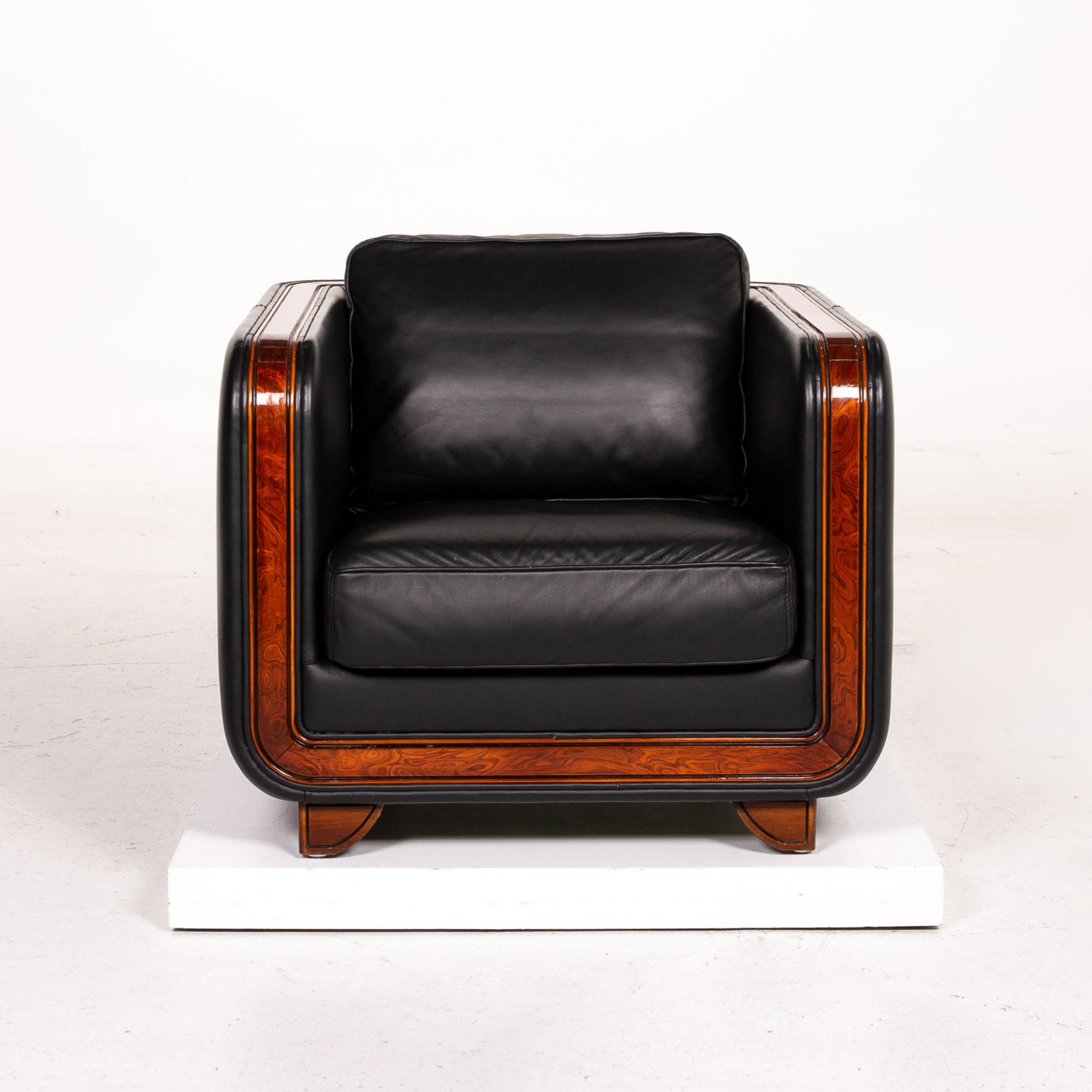 Contemporary Nieri Leather Armchair Black Wood For Sale