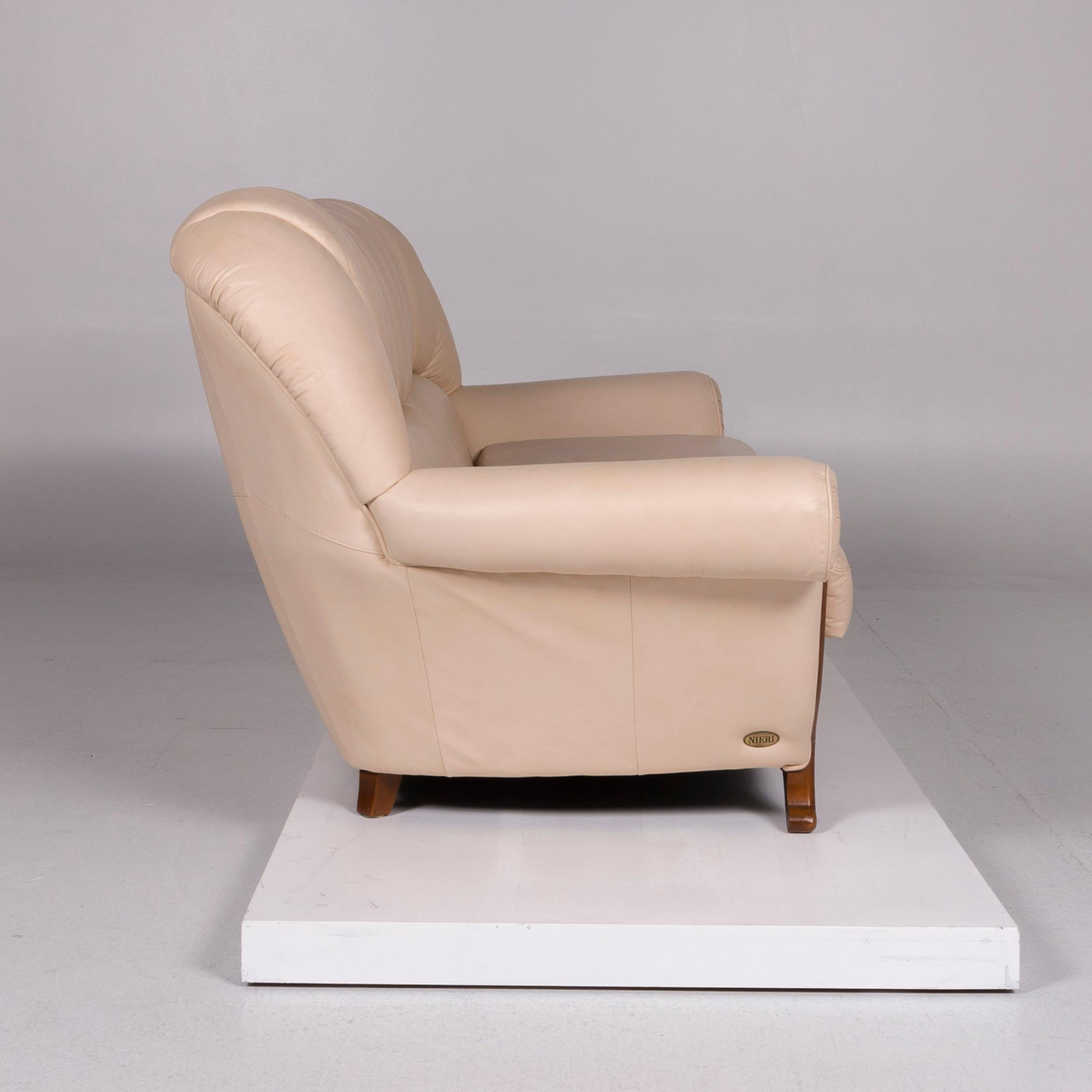 Nieri Leather Sofa Cream Three-Seat In Good Condition For Sale In Cologne, DE