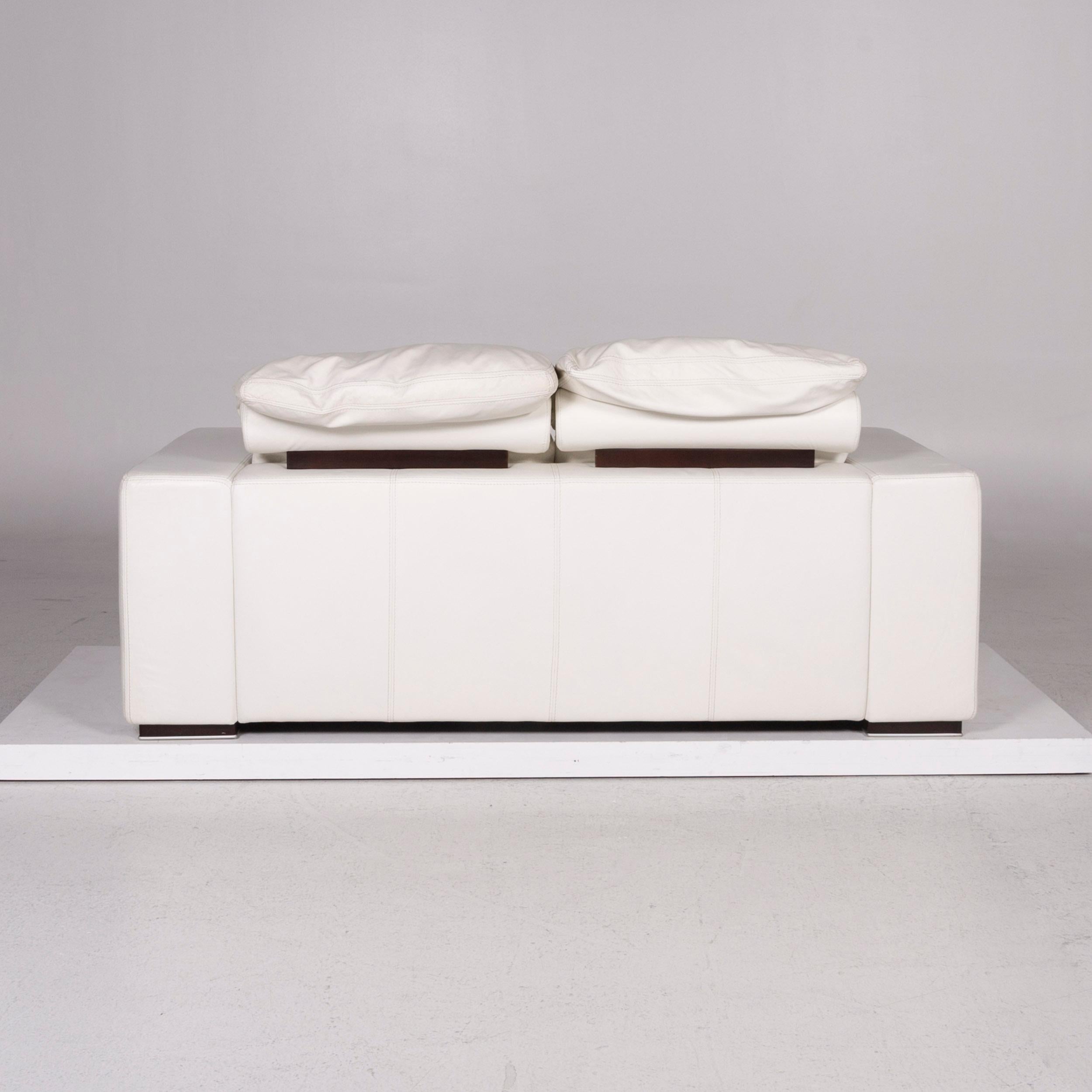 Nieri Leather Sofa White Two-Seat Couch 4