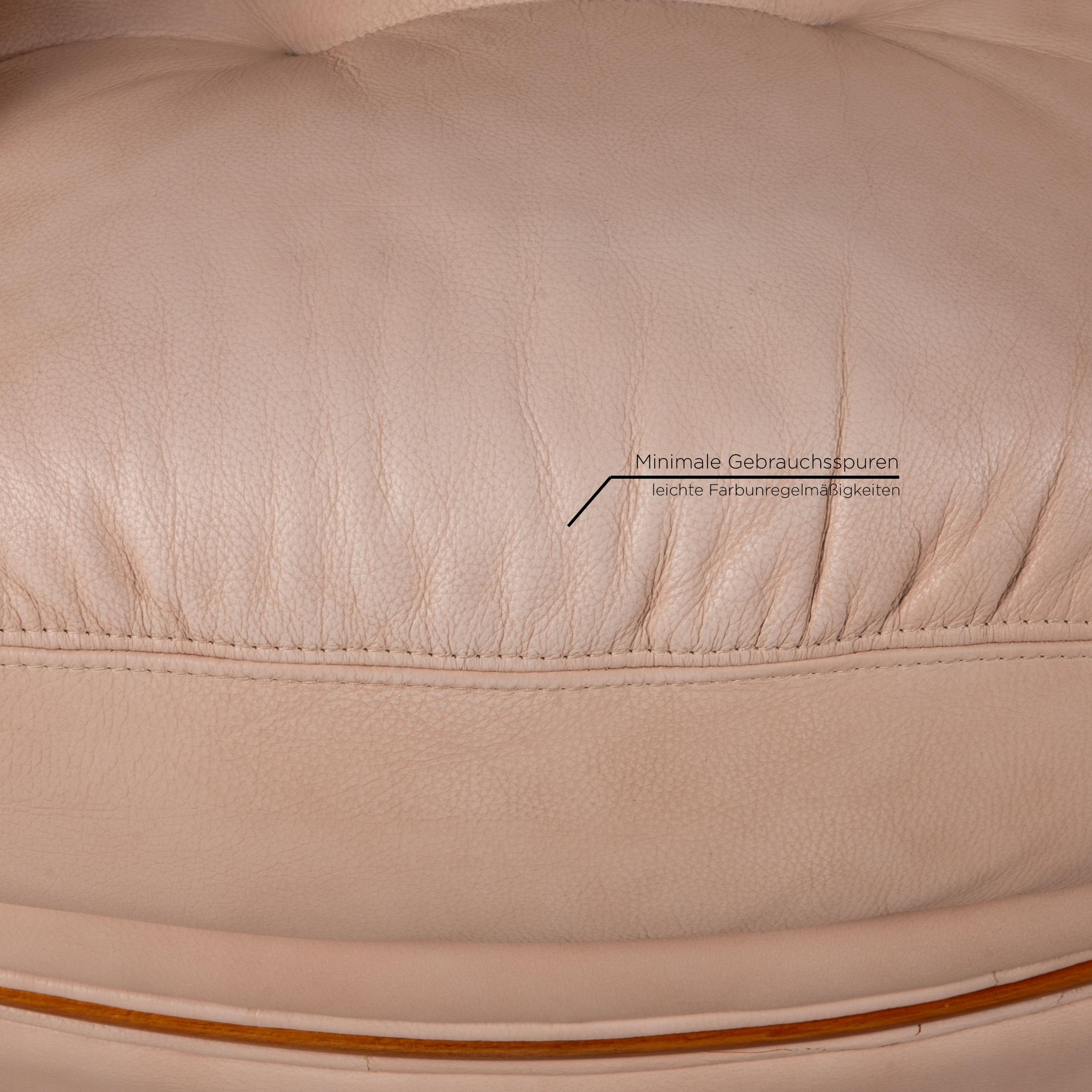 Modern Nieri Nevada Leather Sofa Cream Three Seater Couch For Sale