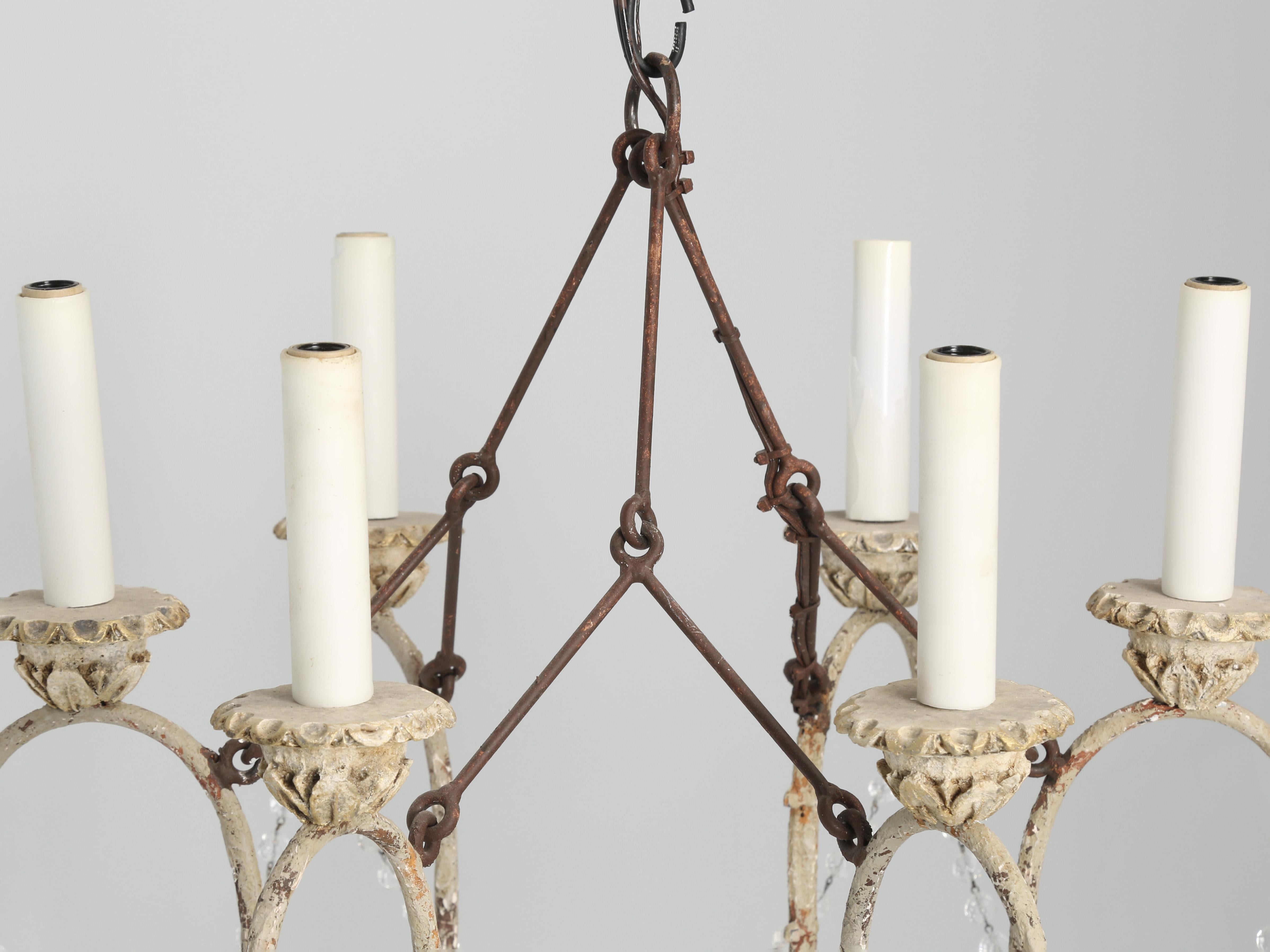 Manufactured by Niermann Weeks this Italian chandelier with 6-lights was used as a showroom sample and never sold or installed. Great looking with simple, yet elegant style and reminiscence of an antique Italian chandelier. The Niermann Weeks