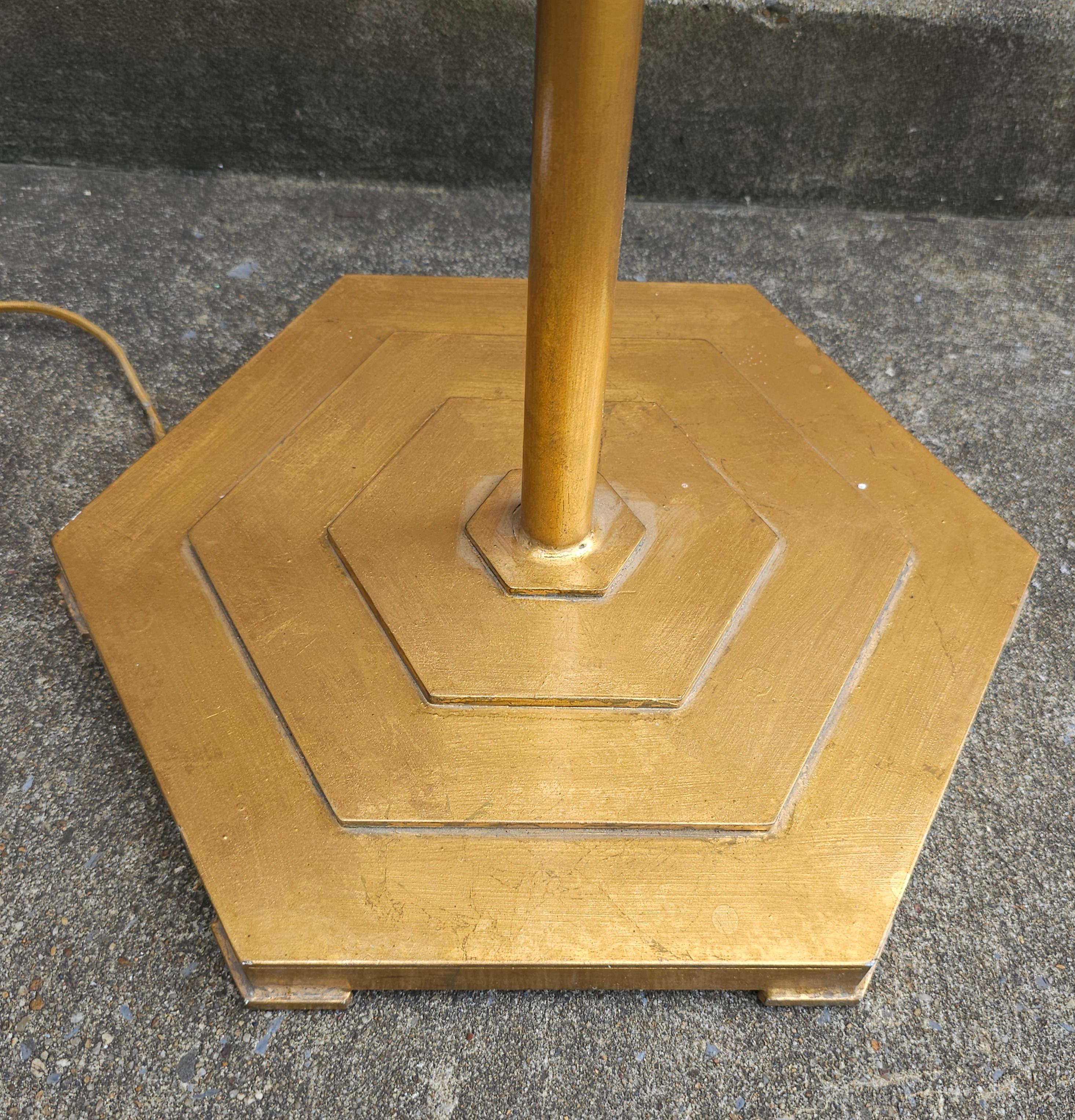 Lampadaire Lulu Niermann Weeks à neuf lumières en cristal et métal doré en vente 8