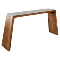 Consolle angolare in rovere massiccio di tabacco e pietra Nieves di Autonomous Furniture