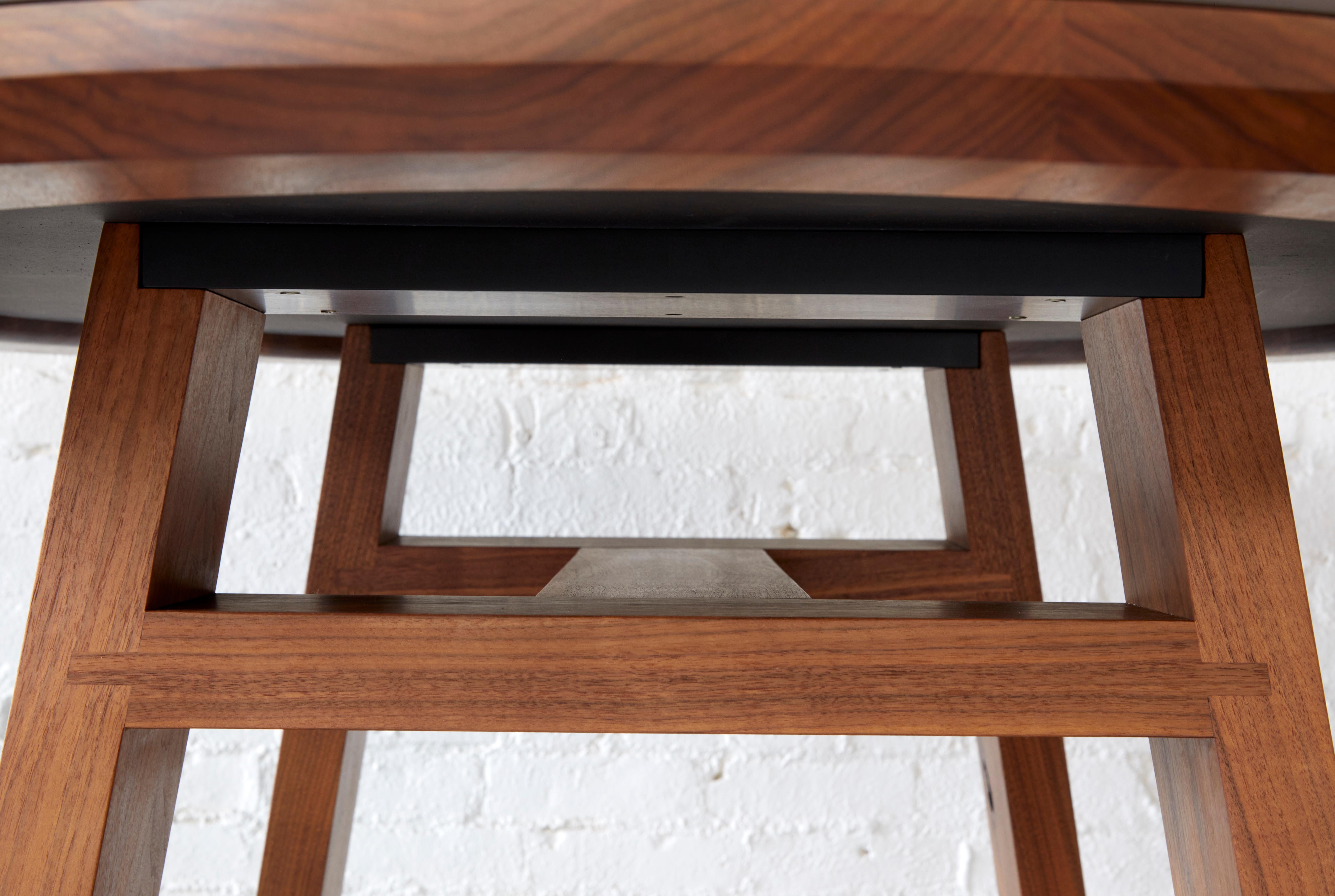 Table de salle à manger ovale Nieves par Autonomous Furniture en vente 5