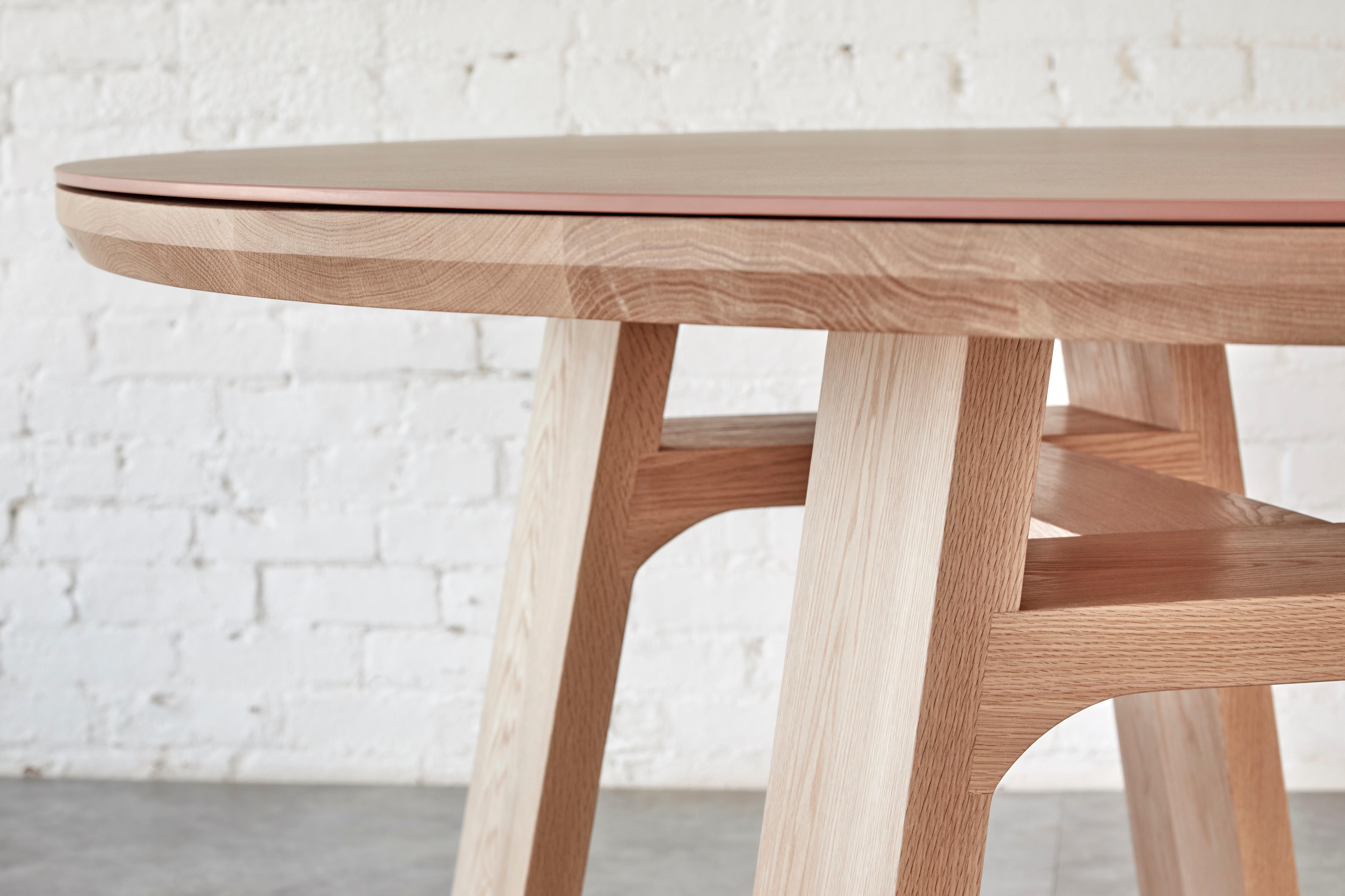 Mesa de comedor ovalada de piedra y madera maciza Nieves by Mueble Autónomo en Nuevo estado para la venta en Victoria, BC